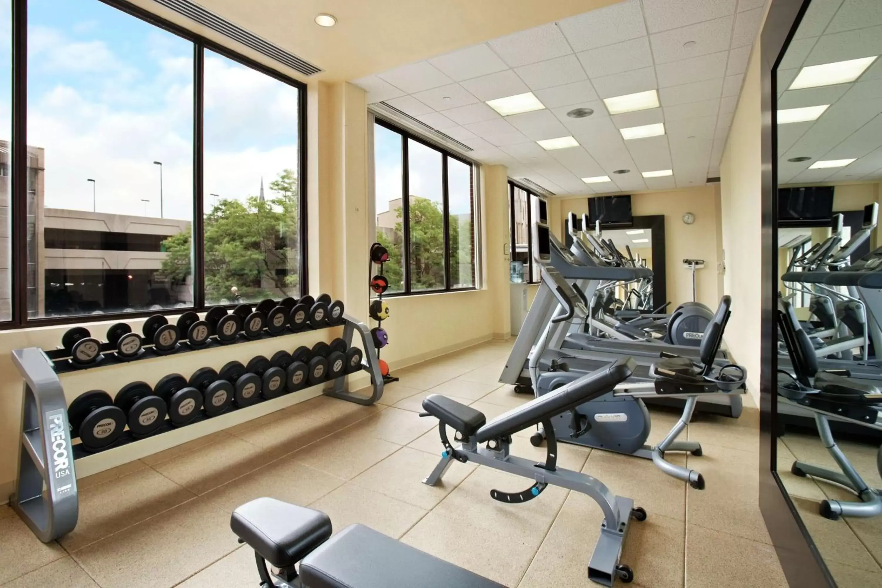 Fitness centre/facilities, Fitness Center/Facilities in Hilton Fort Wayne at the Grand Wayne Convention Center