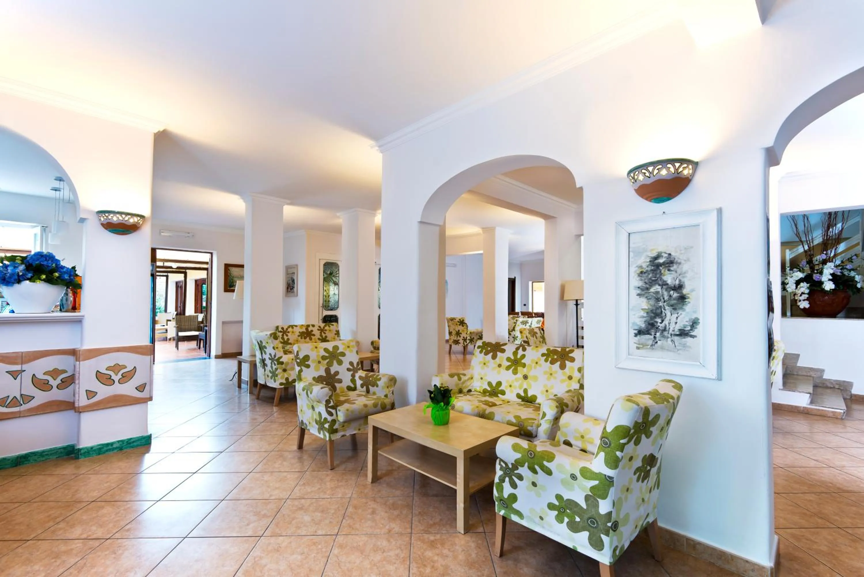 Communal lounge/ TV room in Le Canne Family Resort & Spa