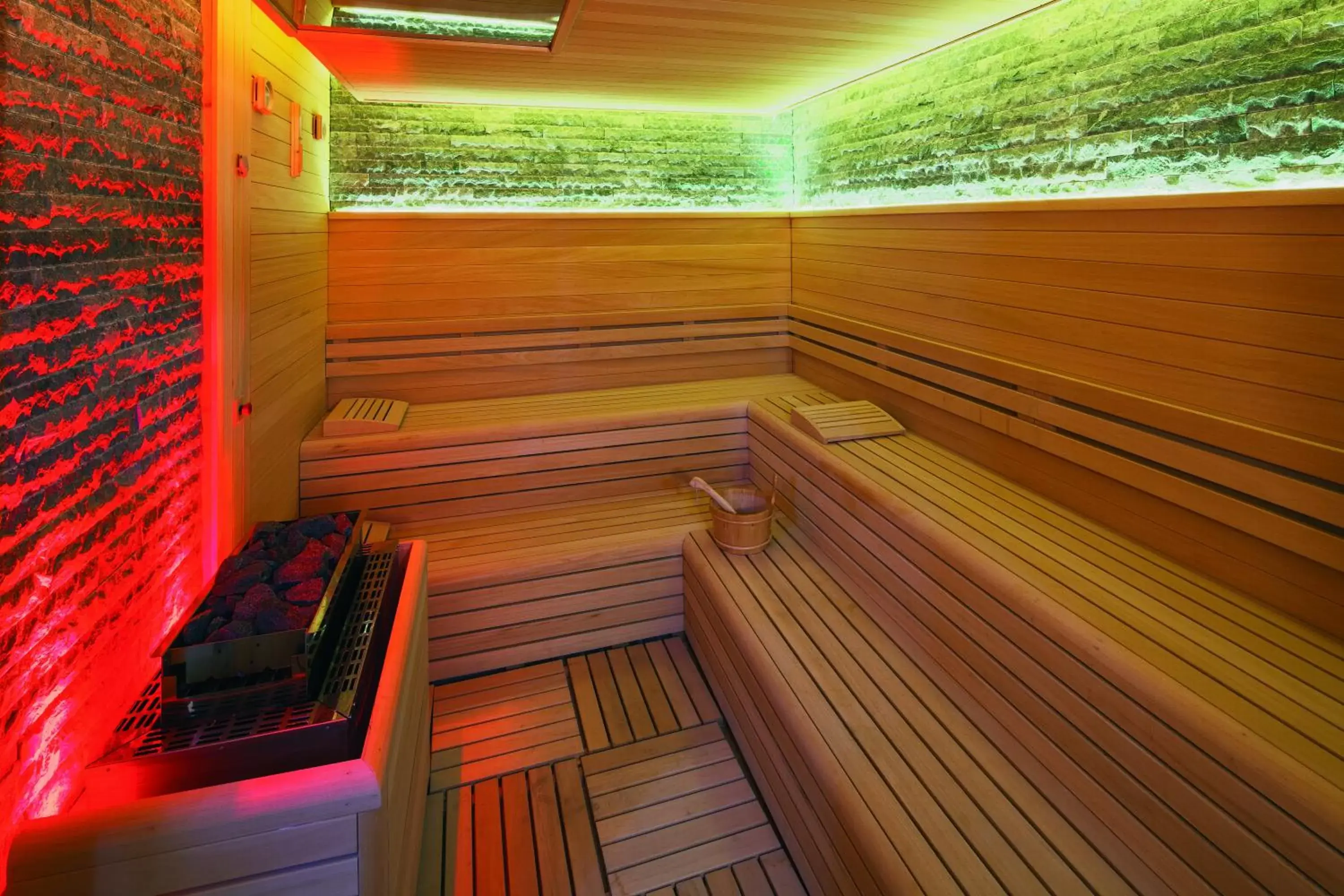Spa and wellness centre/facilities in Movenpick Hotel Ankara Spa and wellness centre/facilities in Movenpick Hotel Ankara