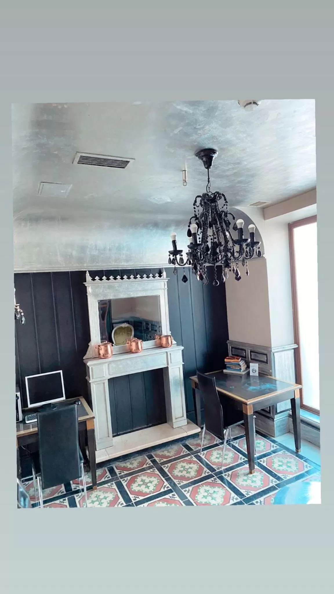 Library in Sacristia de Santa Ana