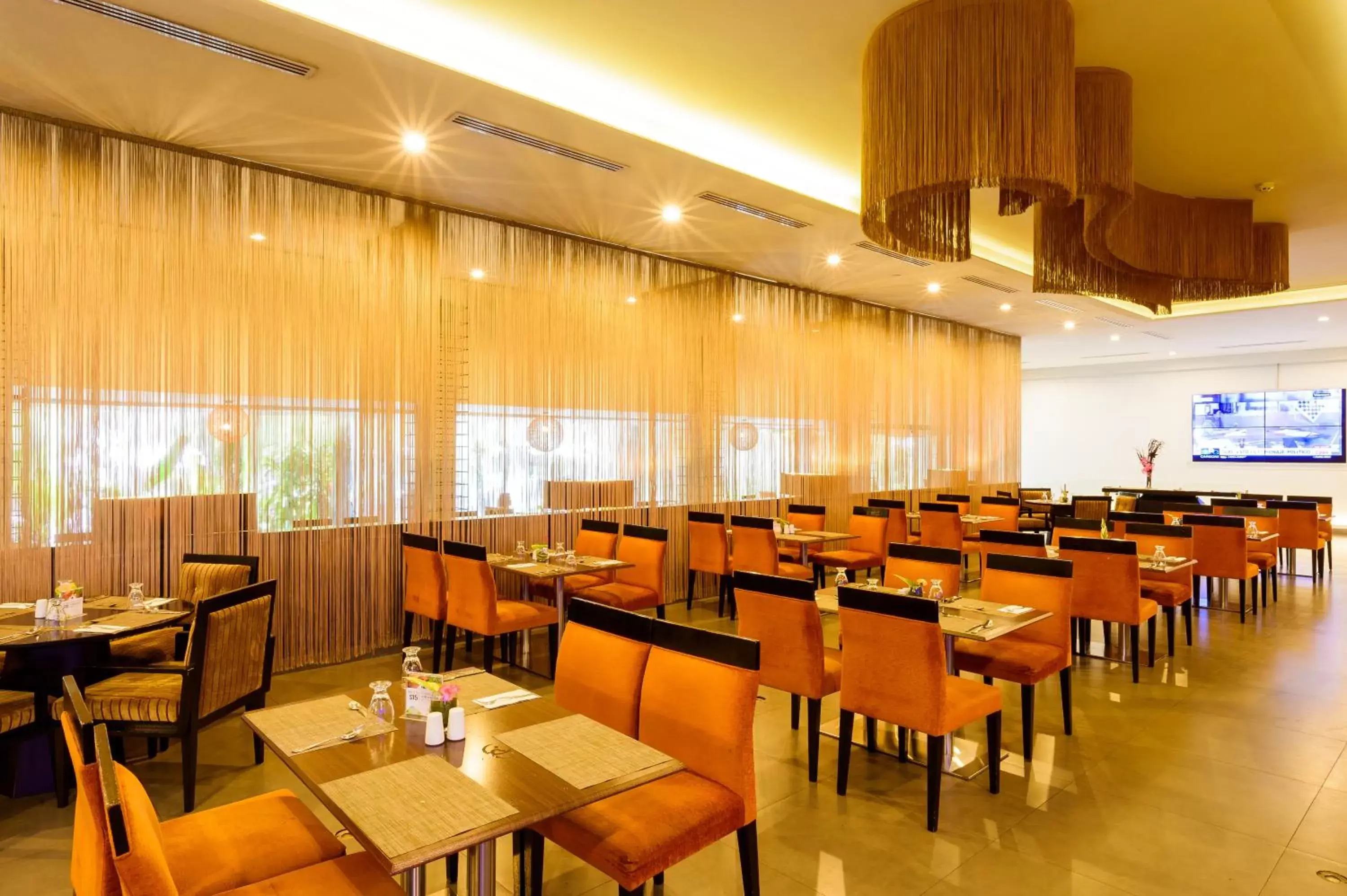 Restaurant/Places to Eat in Riande Aeropuerto Hotel Casino