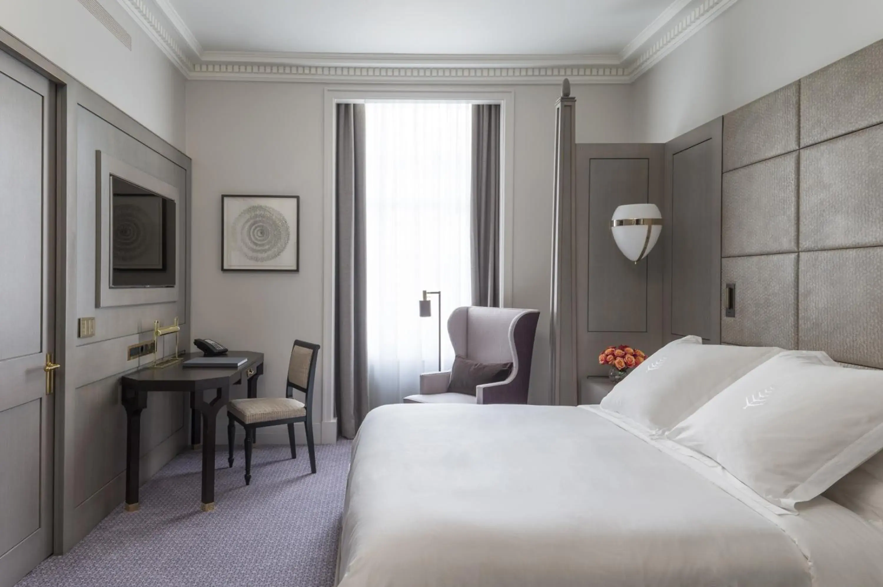 Bedroom, Room Photo in Four Seasons Hotel London at Ten Trinity Square