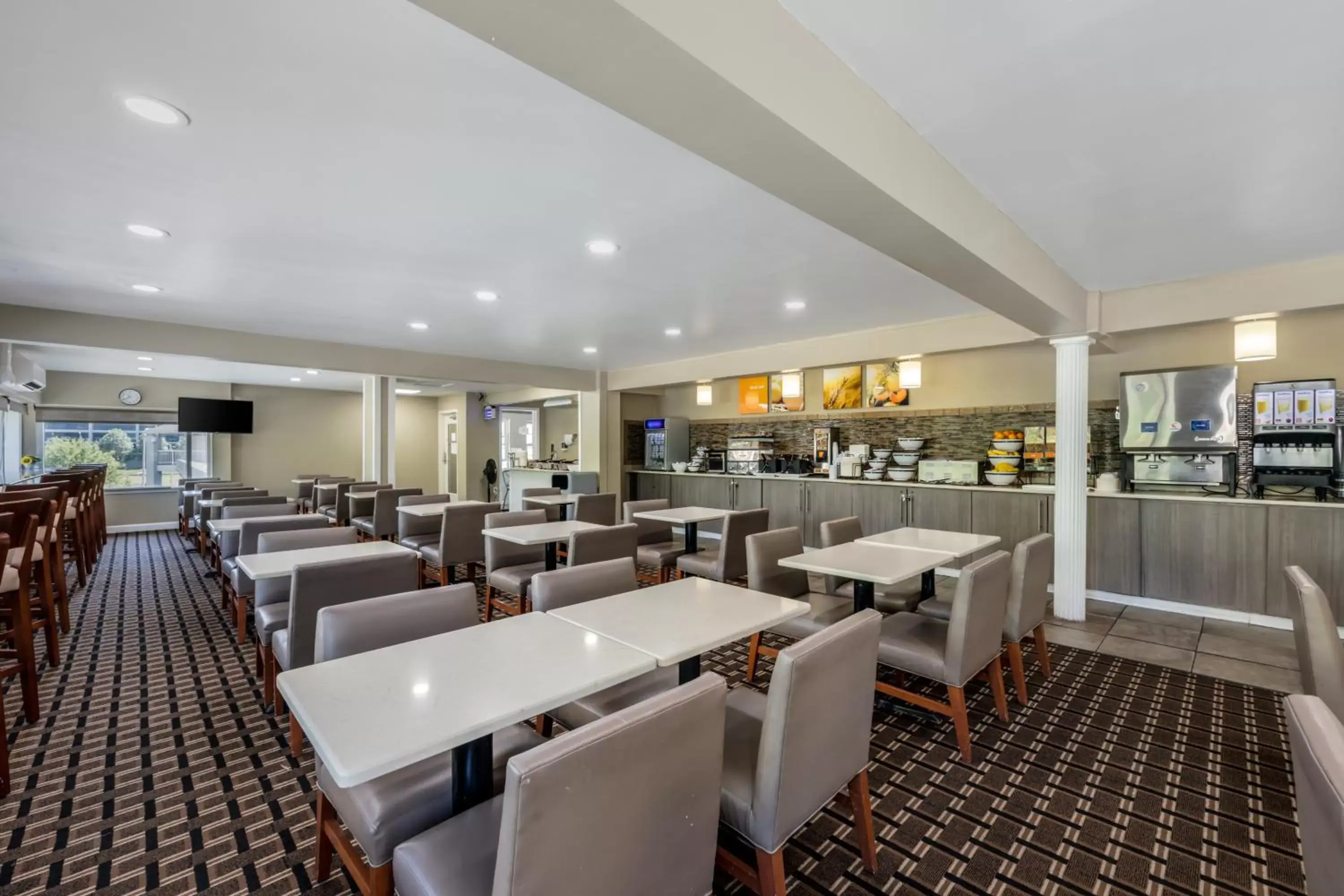 Food and drinks, Restaurant/Places to Eat in Comfort Inn Downtown Nashville - Music City Center