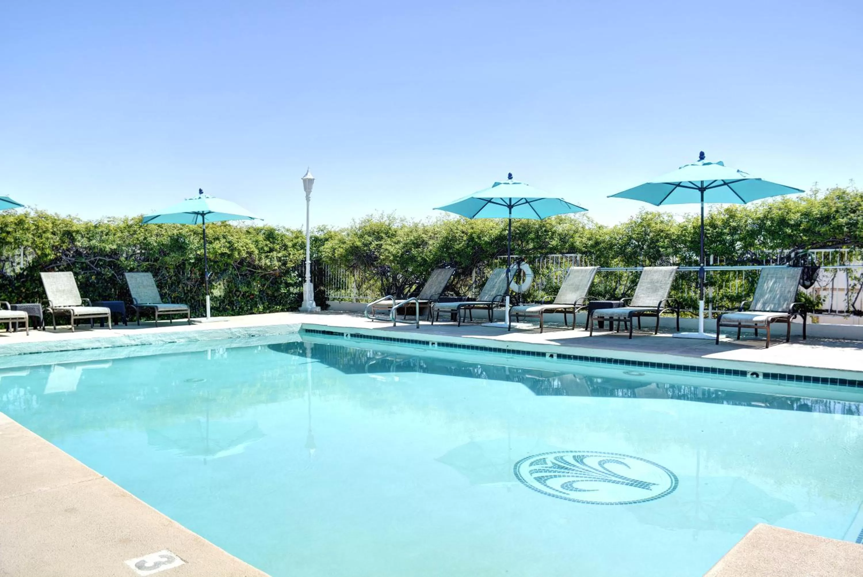 Swimming pool in Forest Villas Hotel
