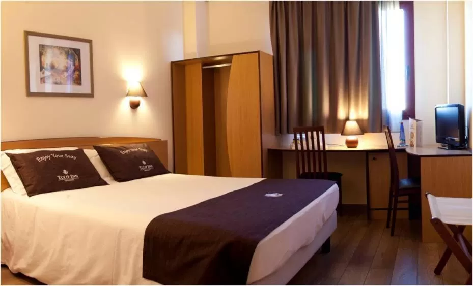 Bed in Tulip Inn Turin South