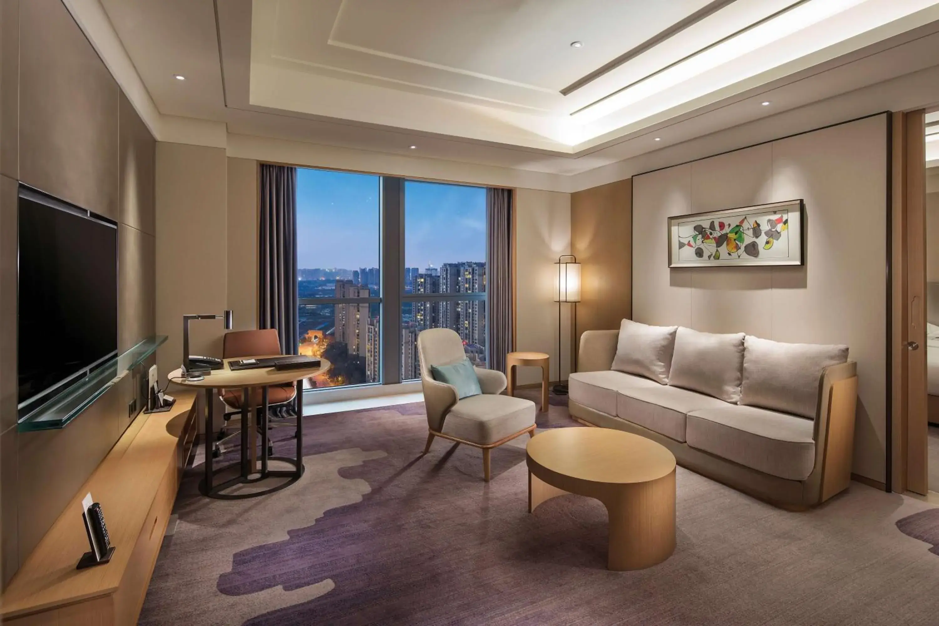 Bedroom, Seating Area in DoubleTree by Hilton Chengdu Longquanyi