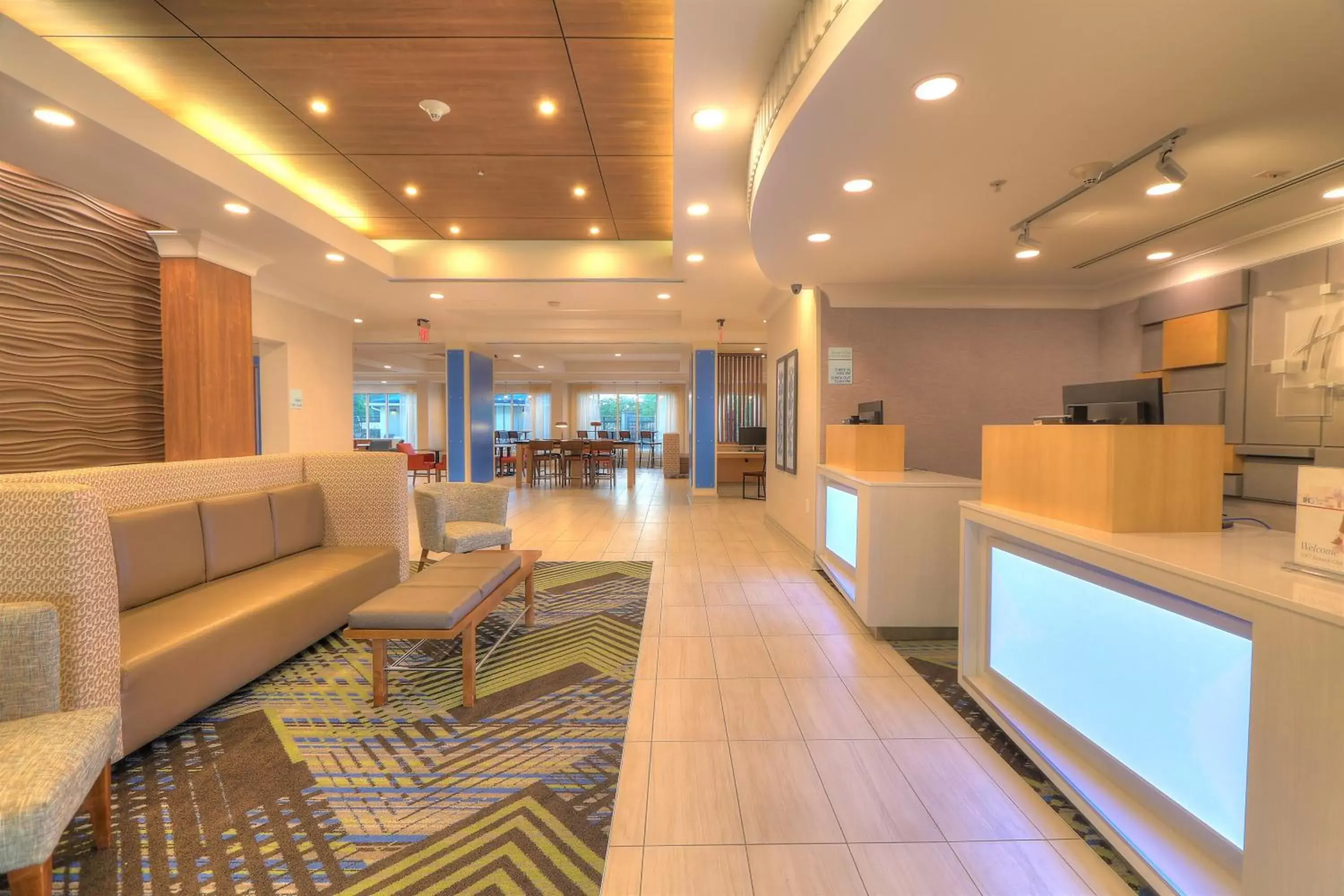 Property building, Lobby/Reception in Holiday Inn Express Hotel & Suites Mobile Saraland, an IHG Hotel