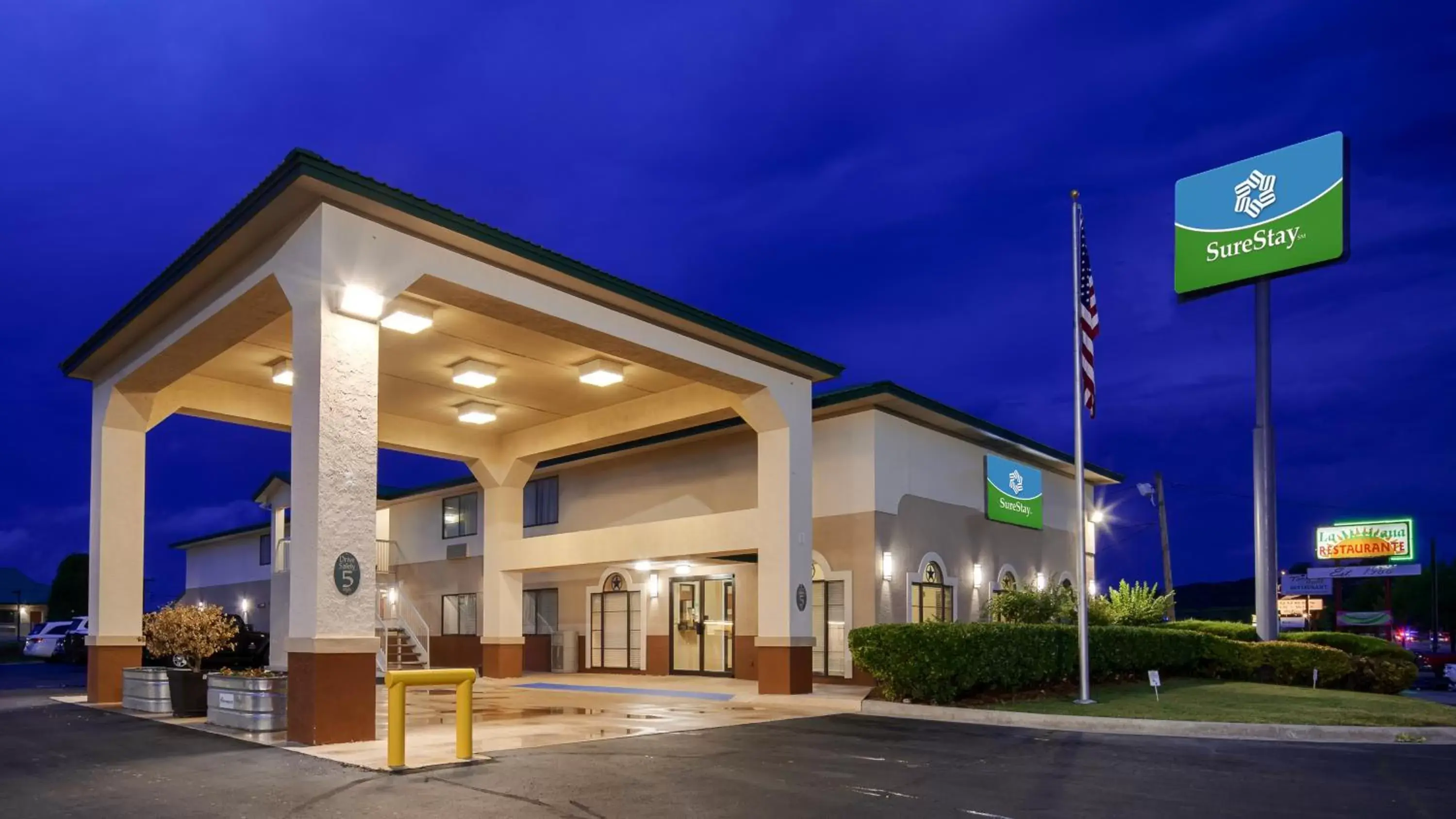 Facade/entrance, Property Building in SureStay Hotel by Best Western Sonora