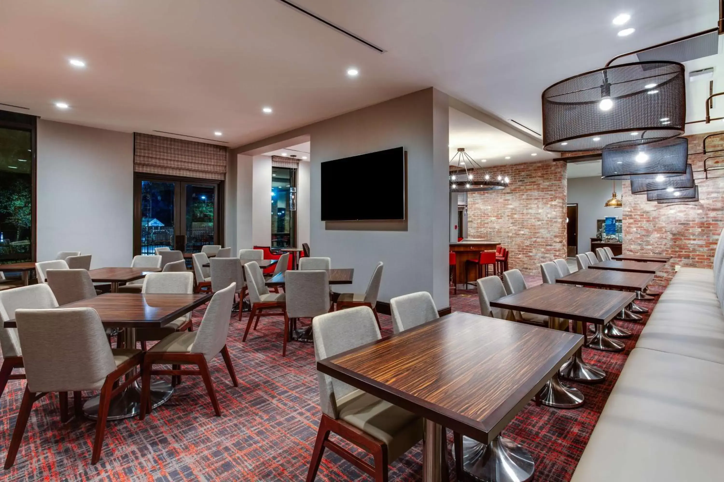 Dining area, Restaurant/Places to Eat in Homewood Suites Savannah Historic District/Riverfront