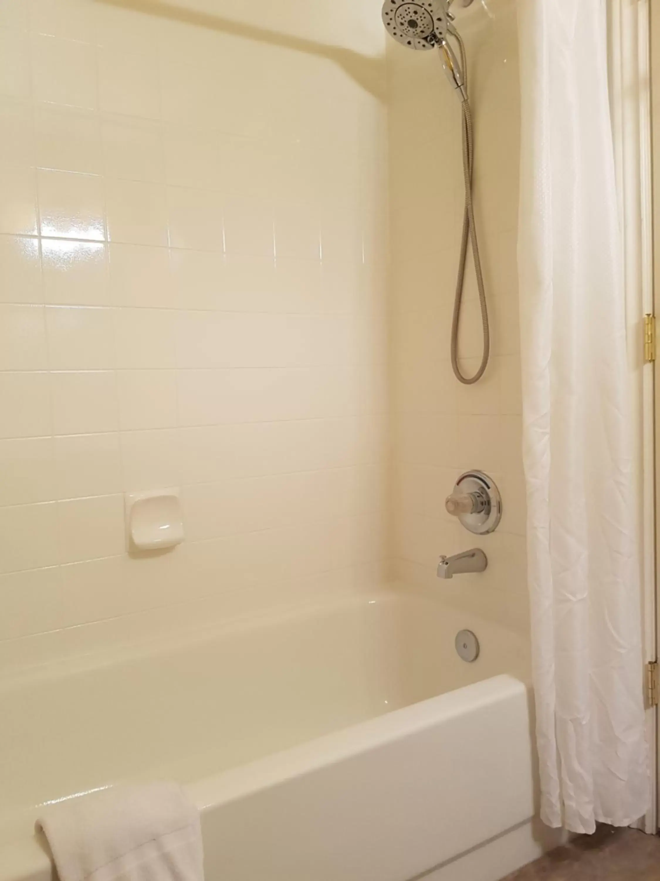 Bathroom in Lady MacDonald Country Inn