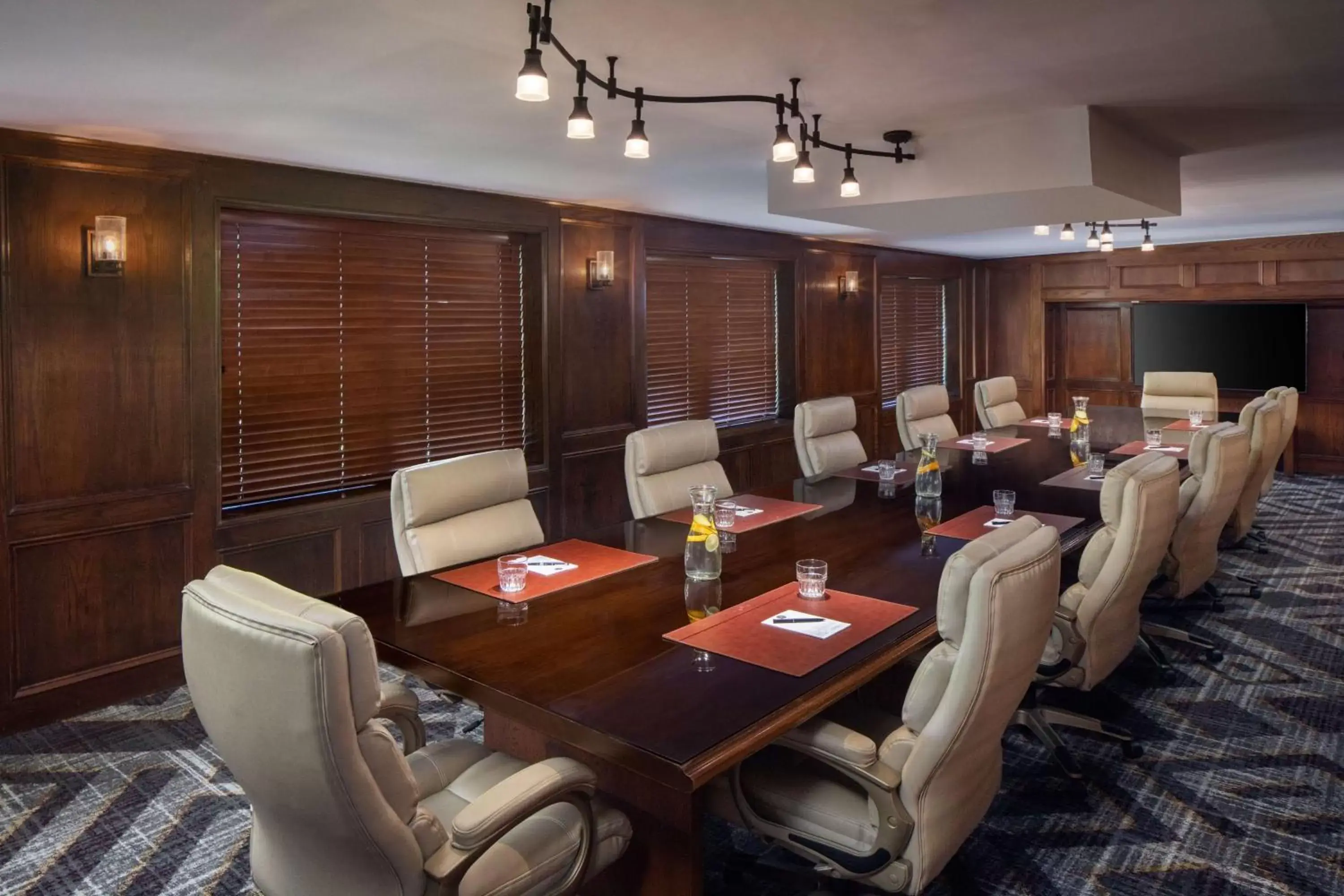 Meeting/conference room in The Elms Hotel & Spa, a Destination by Hyatt Hotel