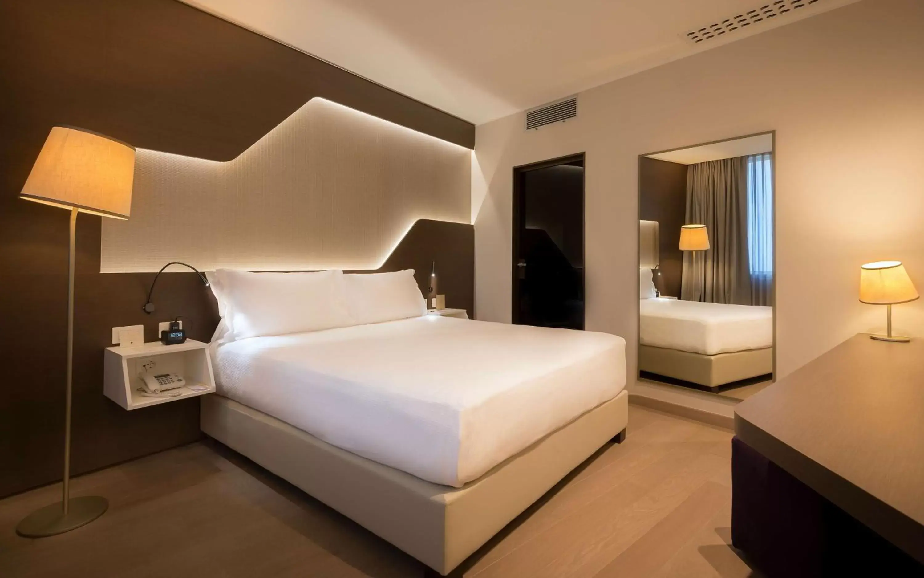 Bedroom, Bed in DoubleTree by Hilton Yerevan City Centre