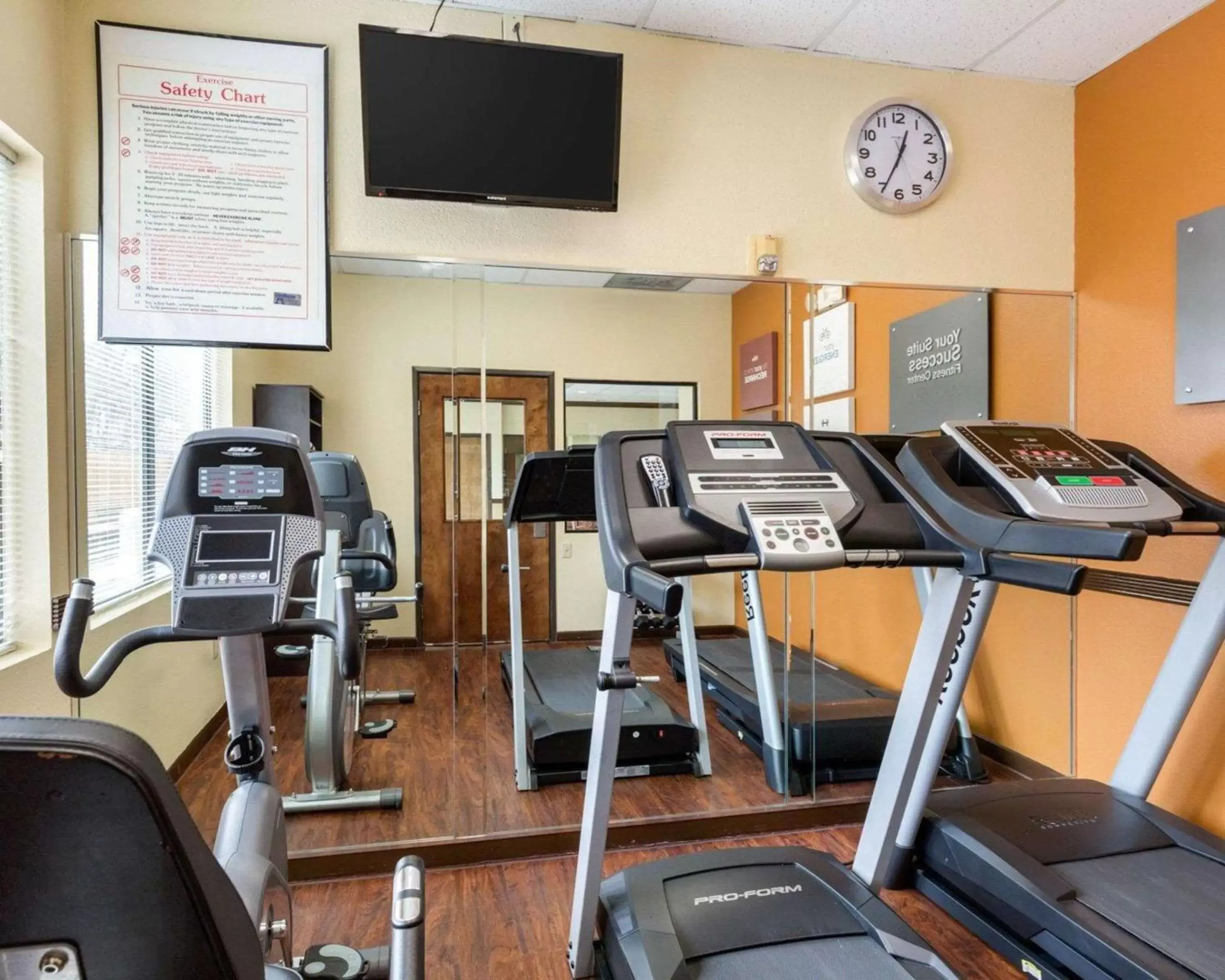 Fitness centre/facilities, Fitness Center/Facilities in Comfort Suites Bush Intercontinental Airport