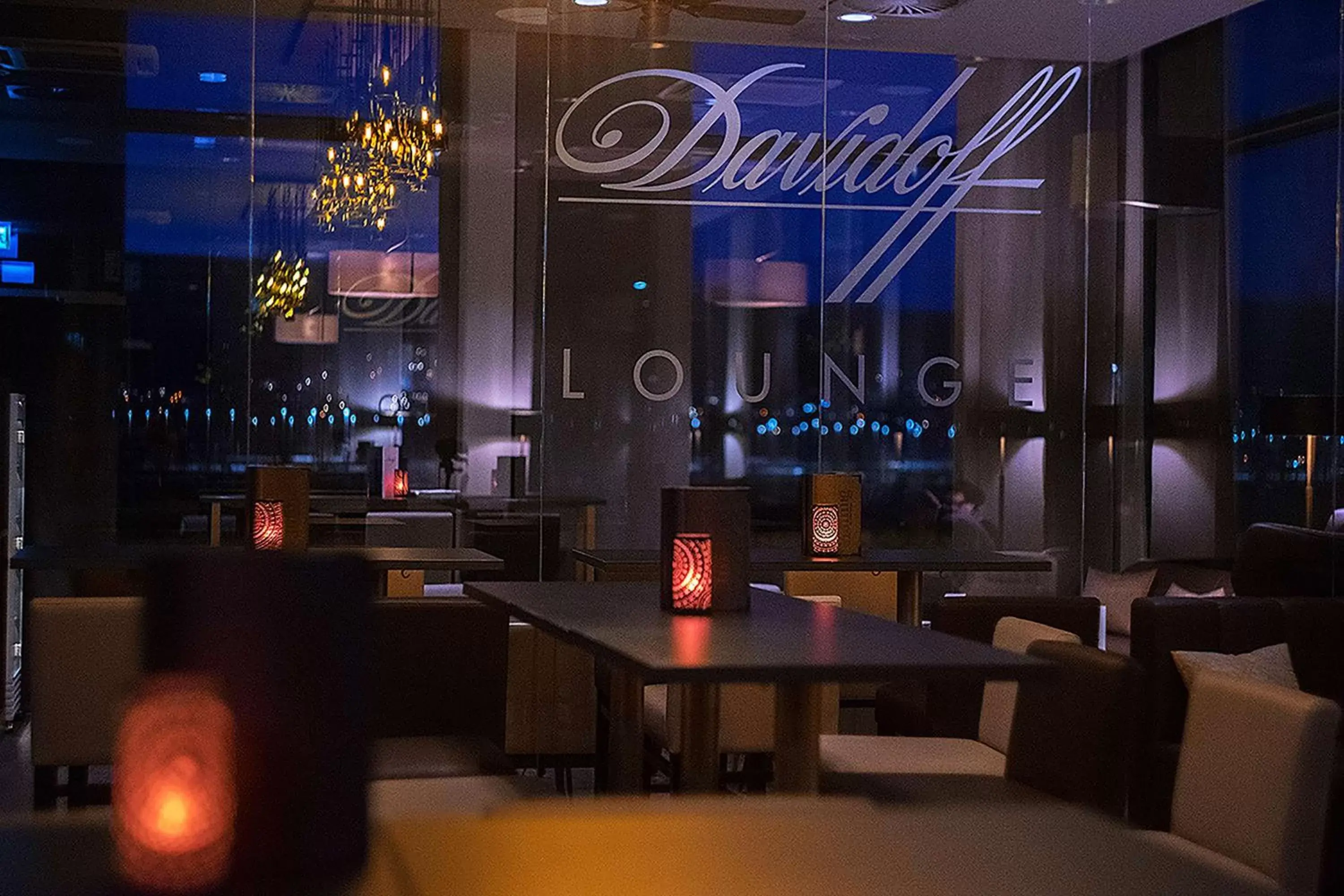 Lounge or bar in Hilton Garden Inn Zurich Limmattal Lounge or bar in Hilton Garden Inn Zurich Limmattal