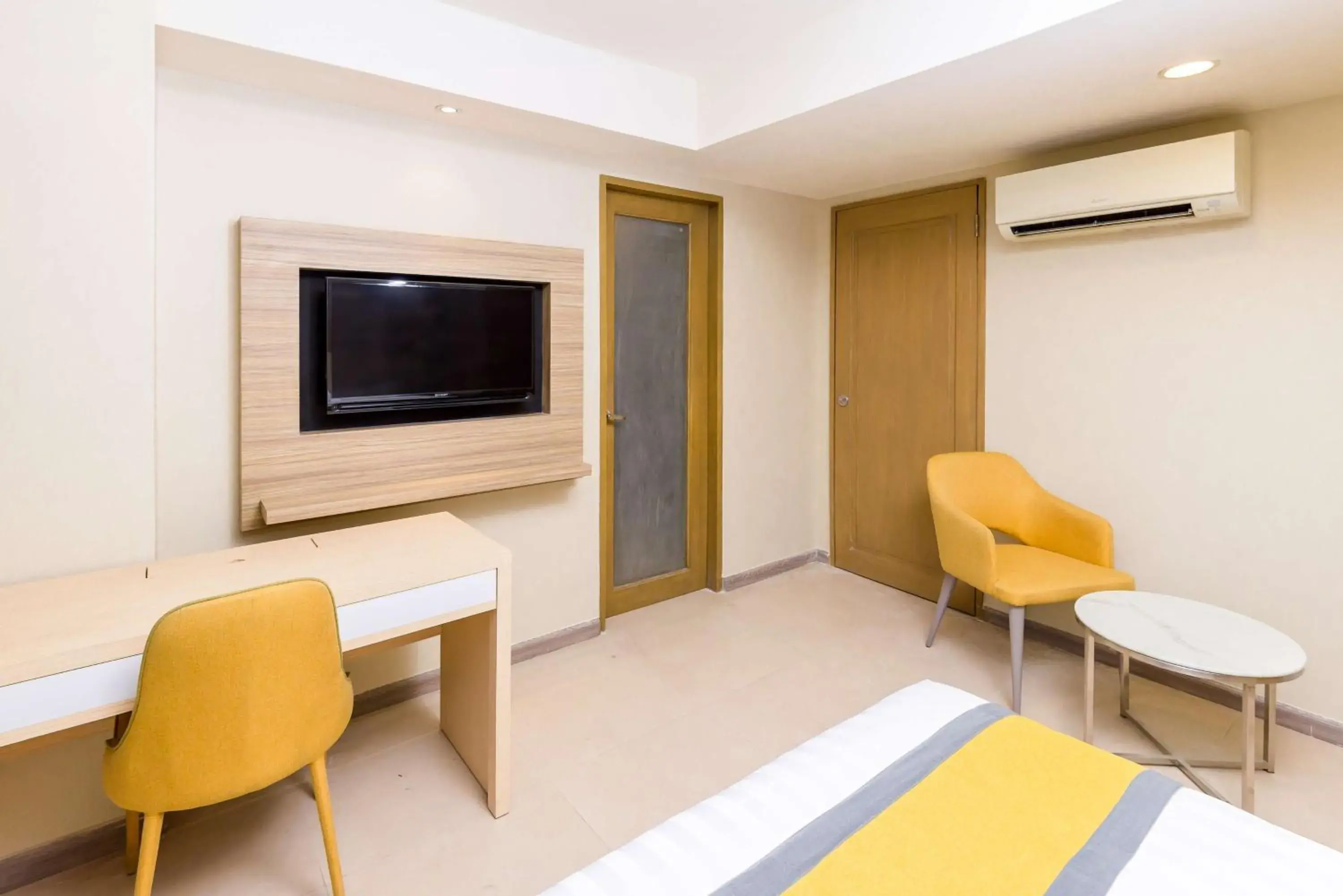 Bedroom, Seating Area in SureStay Plus by Best Western Cebu City