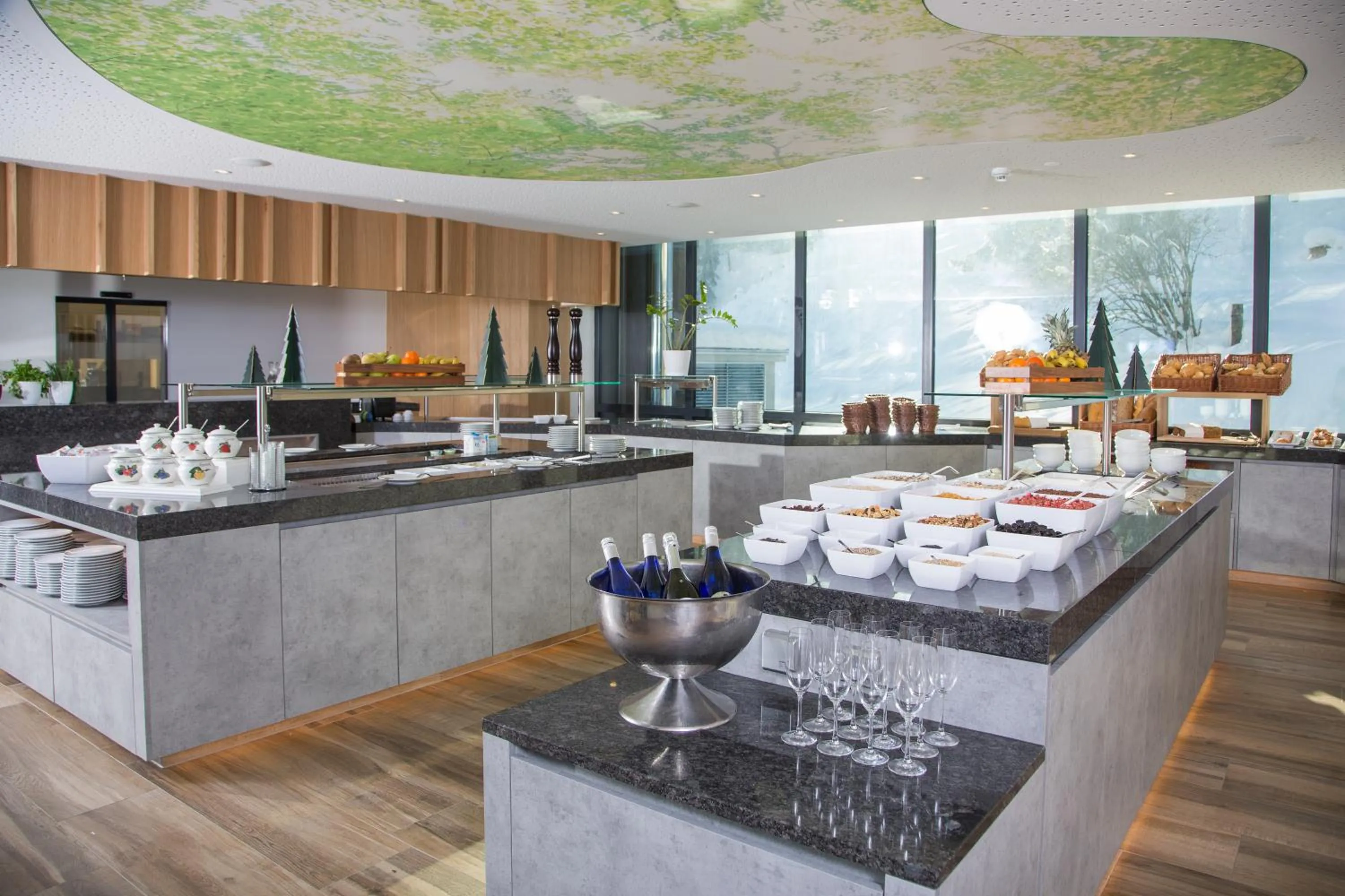 Breakfast in Hotel Der Waldhof