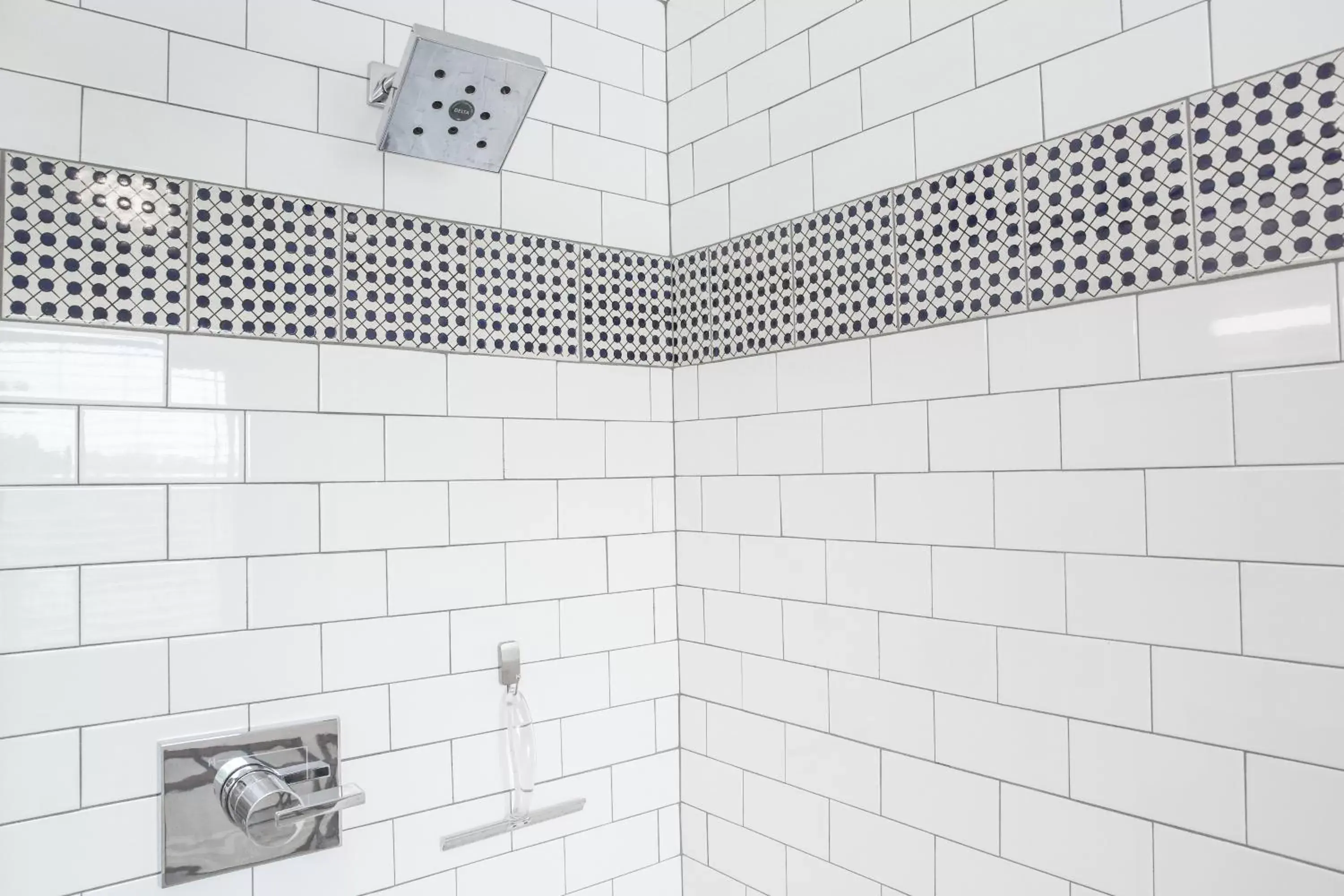 Shower, Bathroom in The Eden House Vineyard