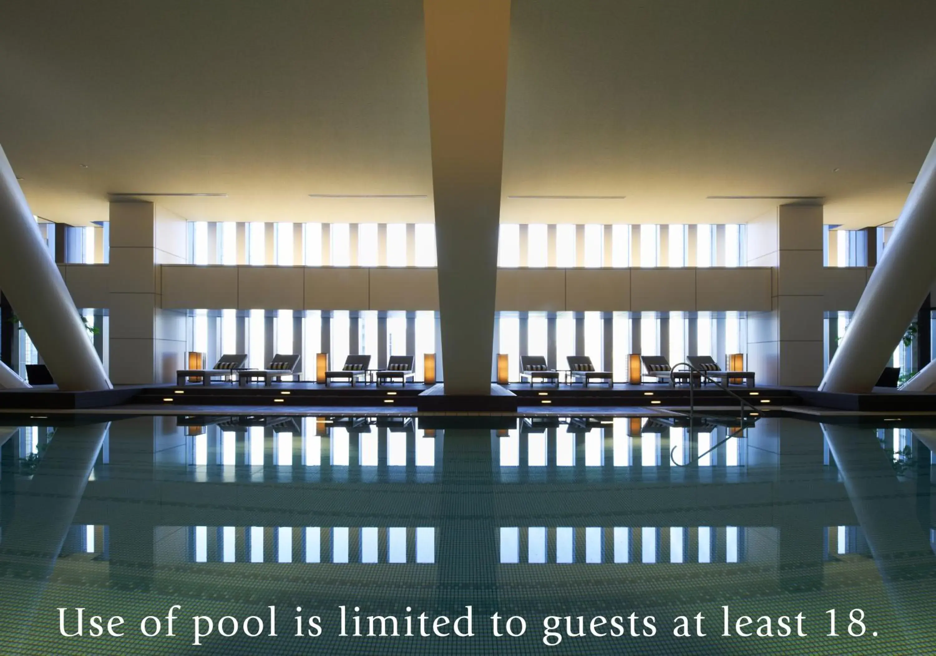Swimming Pool in The Capitol Hotel Tokyu
