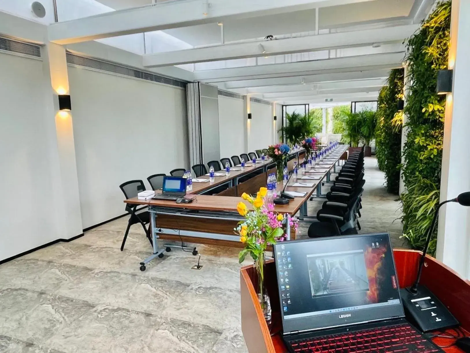 Meeting/conference room in EVEN Hotel Shenzhen Nanshan, an IHG Hotel