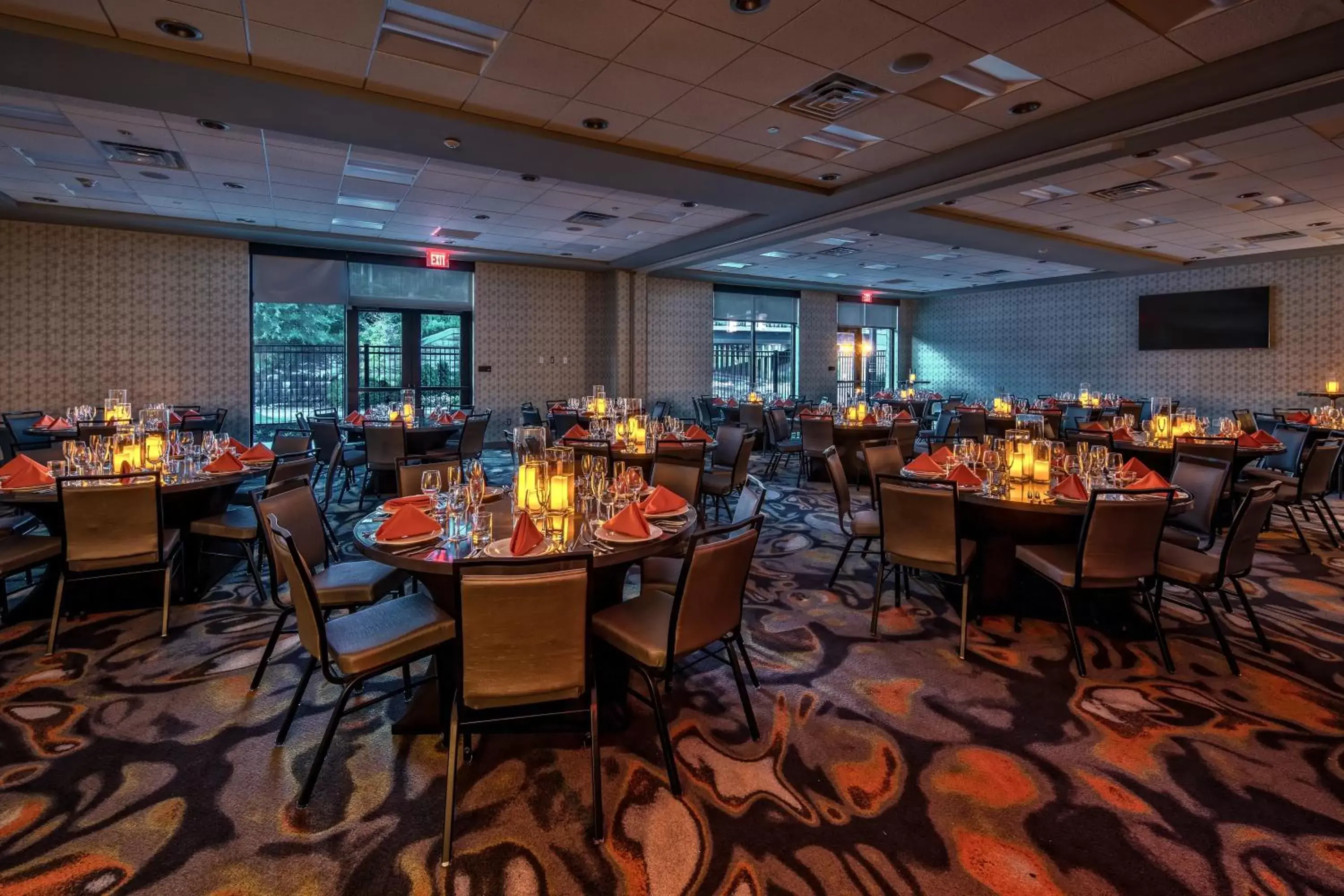 Banquet/Function facilities, Restaurant/Places to Eat in Hotel Indigo Pittsburgh University - Oakland, an IHG Hotel