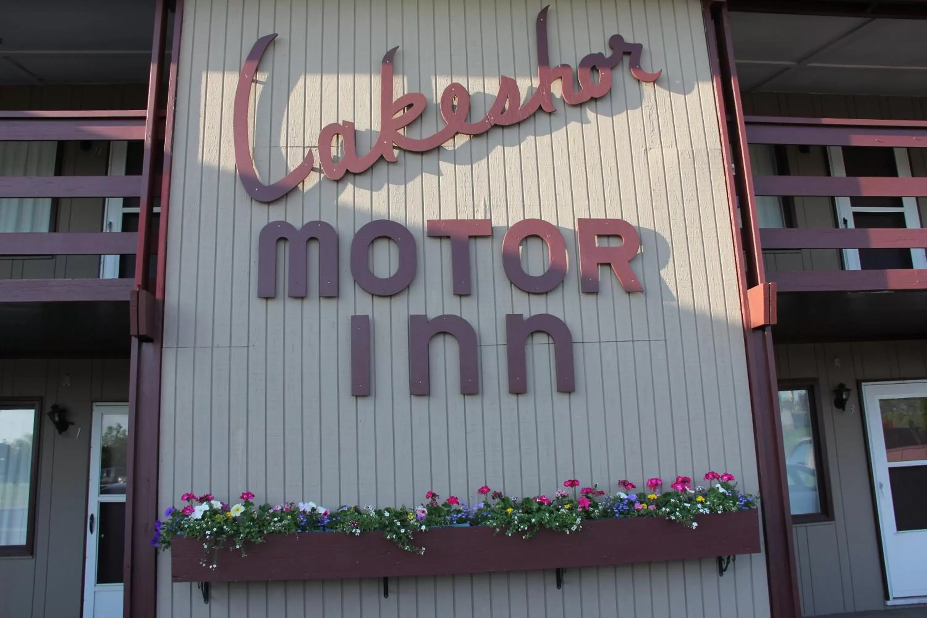 Lakeshor Motor Inn Lakeshor Motor Inn