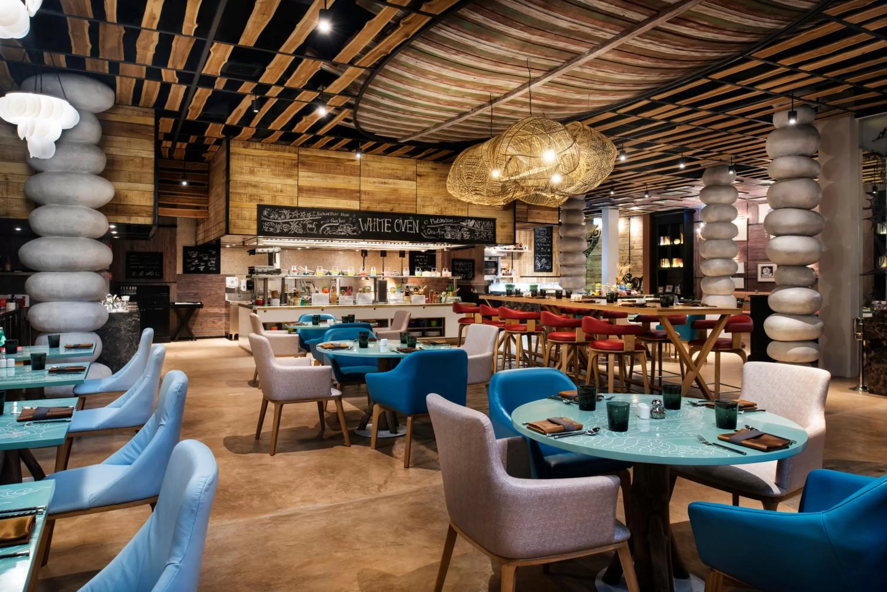 Restaurant/places to eat in SO/ Sofitel Hua Hin