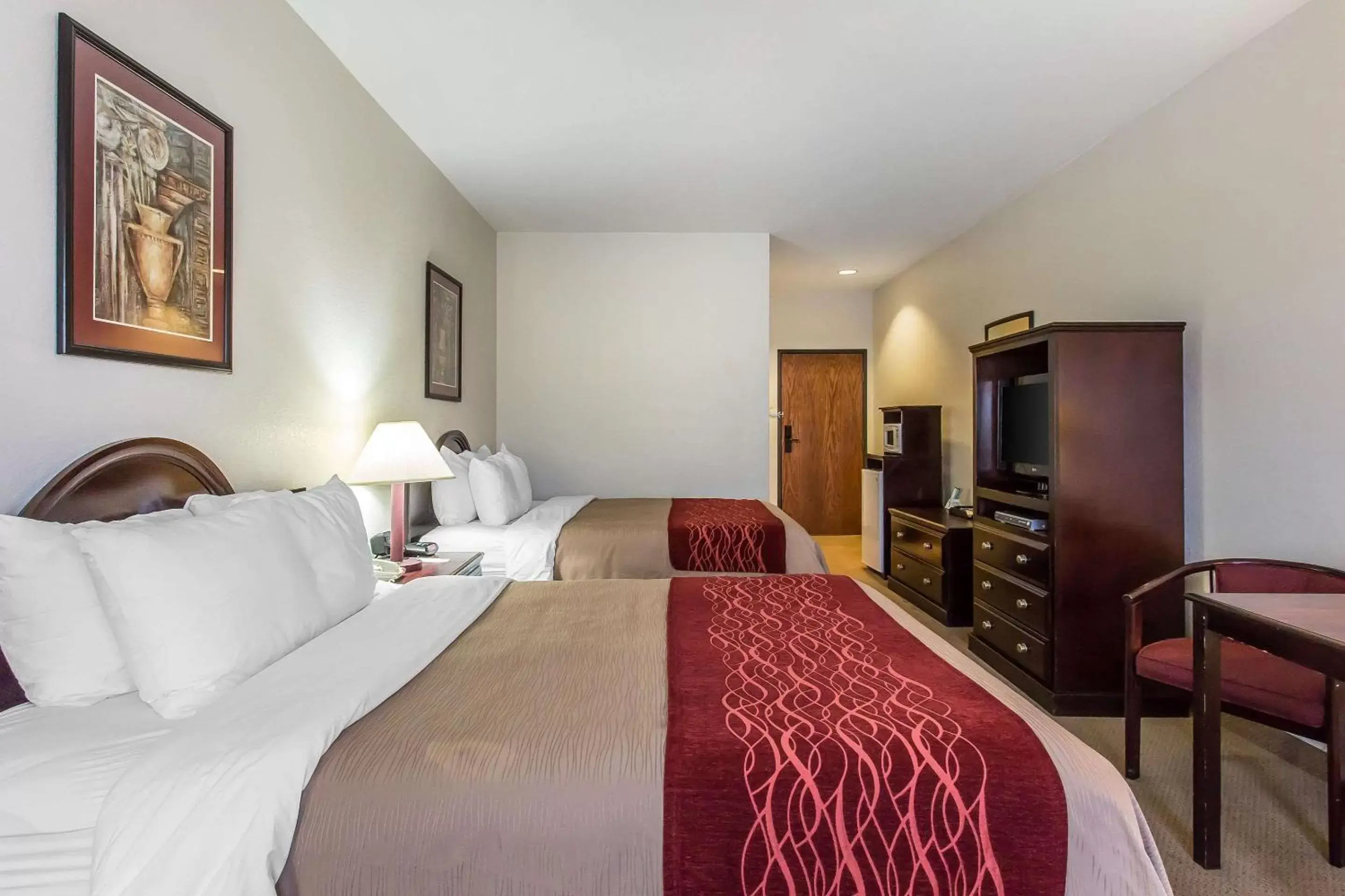 Photo of the whole room, Bed in Quality Inn & Suites Guymon