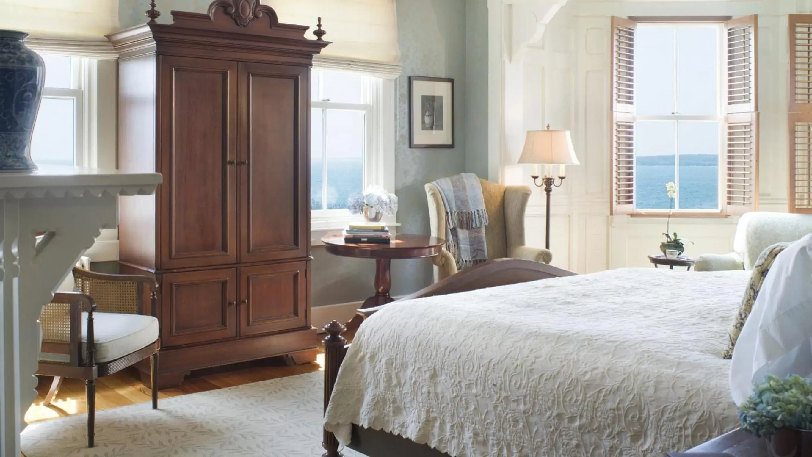 Photo of the whole room, Bed in Castle Hill Inn