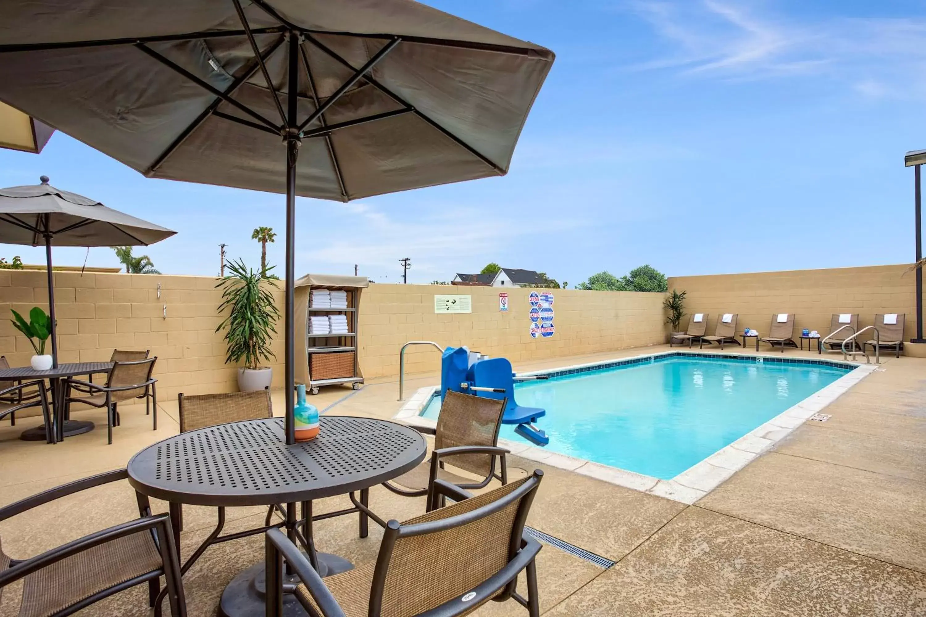 Swimming Pool in Holiday Inn Express Costa Mesa, an IHG Hotel