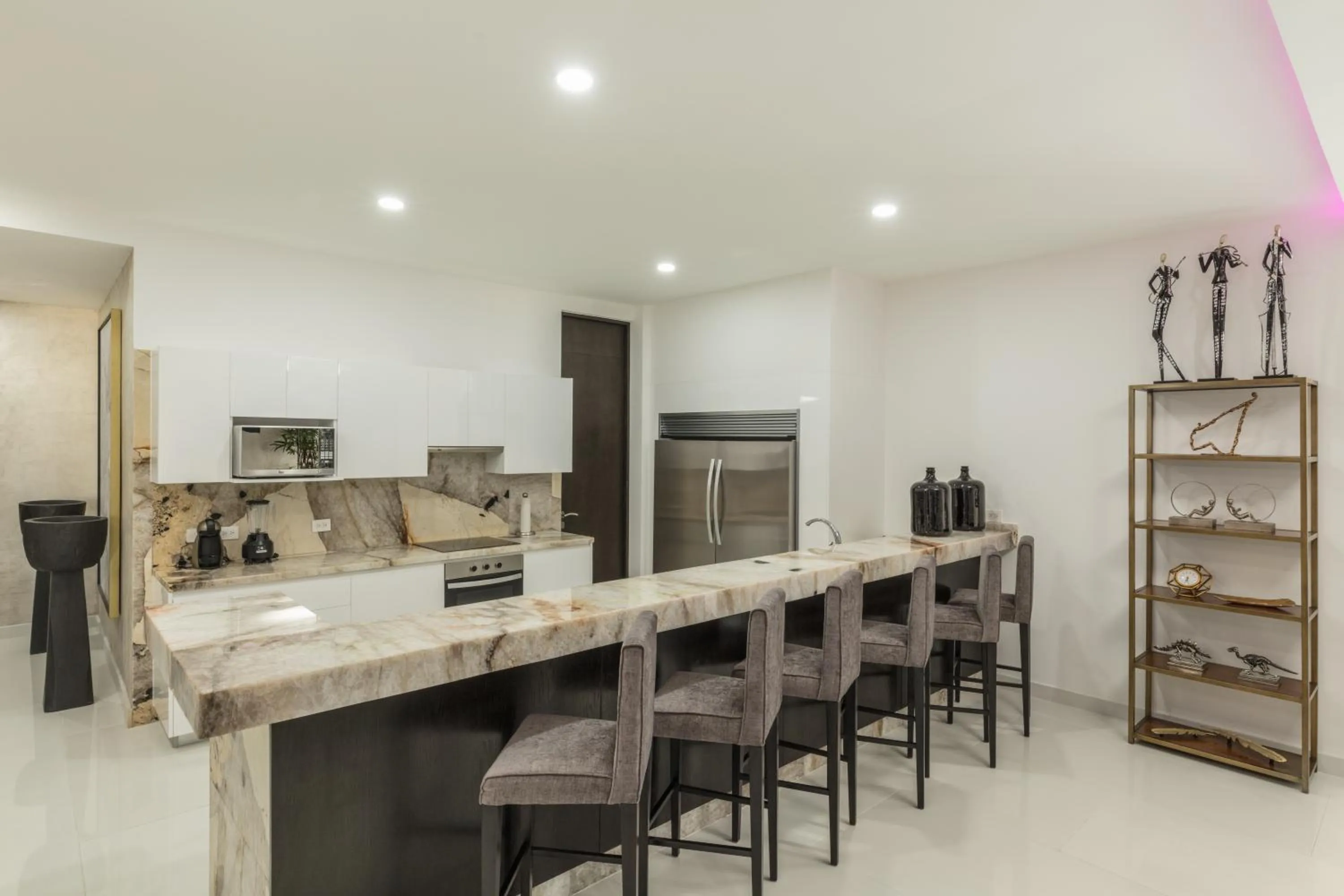 Kitchen or kitchenette in Serenity Hotel Boutique By Alsol