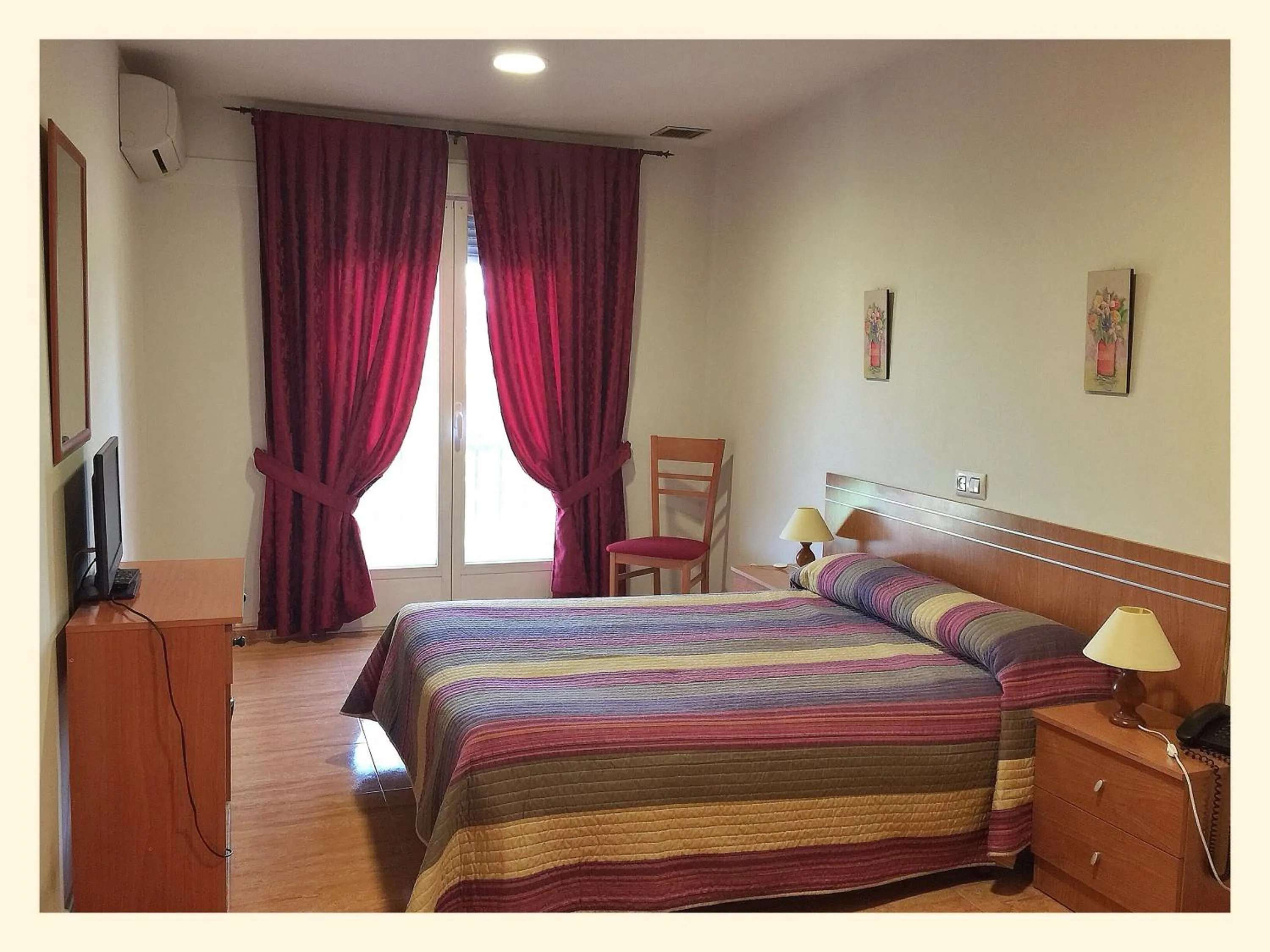 Double Room in Hotel Godofredo