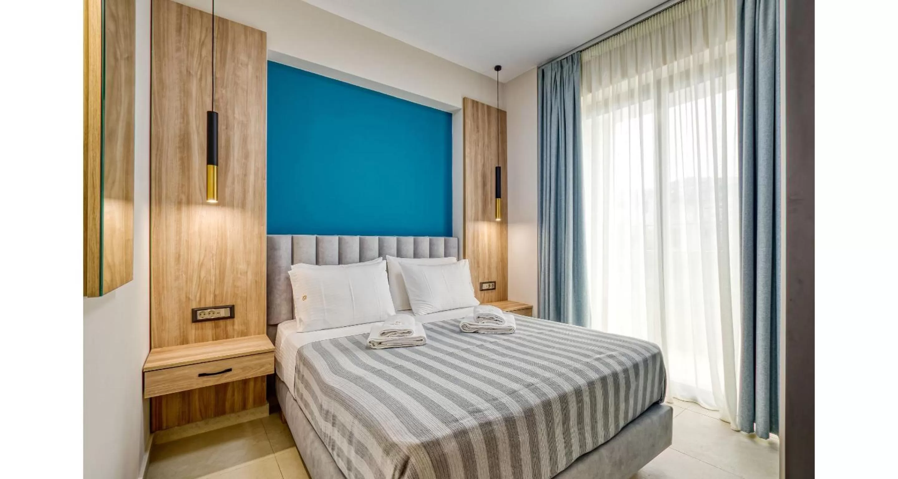 Bedroom, Bed in Sapphire Horizon Suites