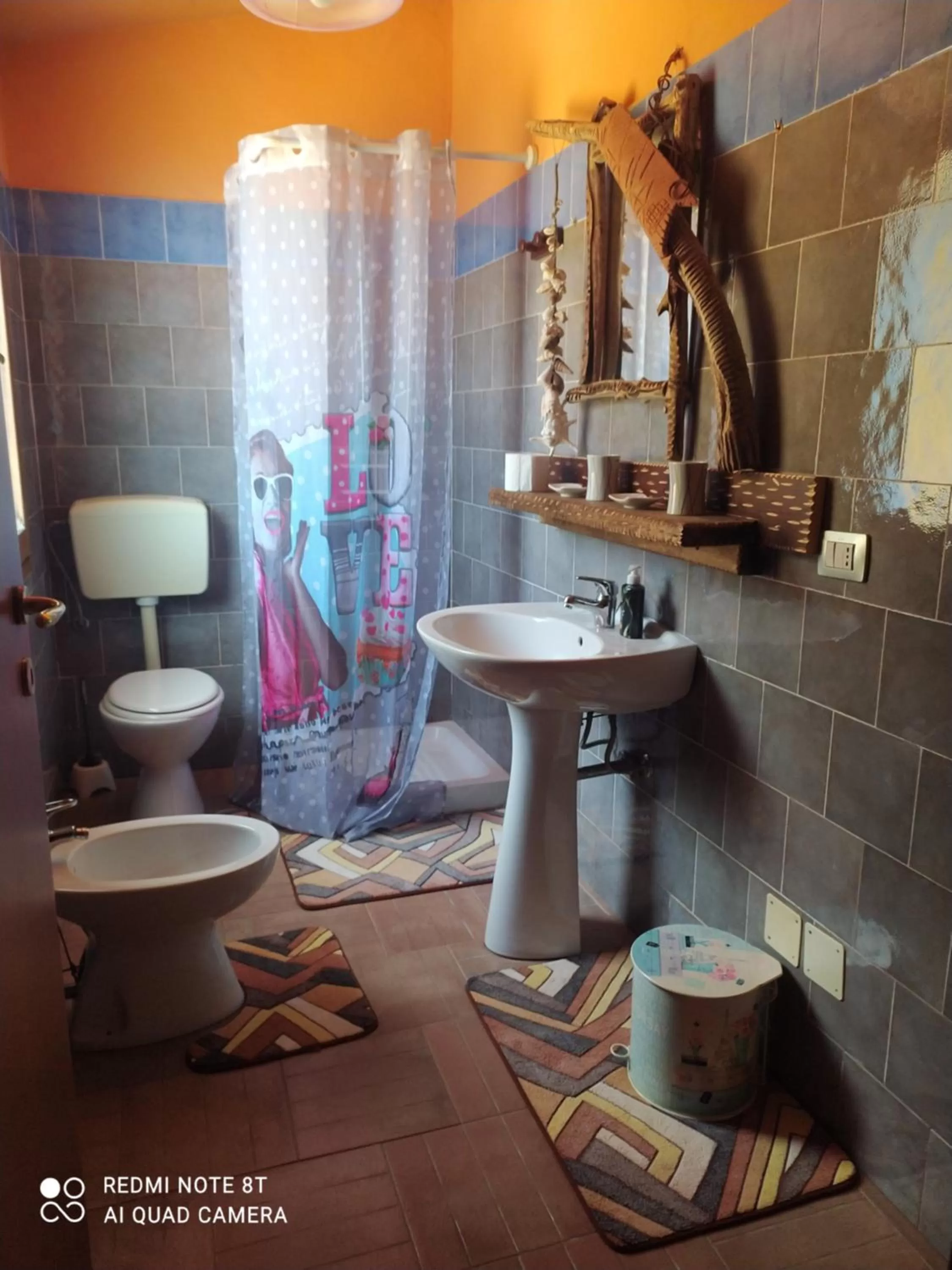 Toilet in Il Nuraghe