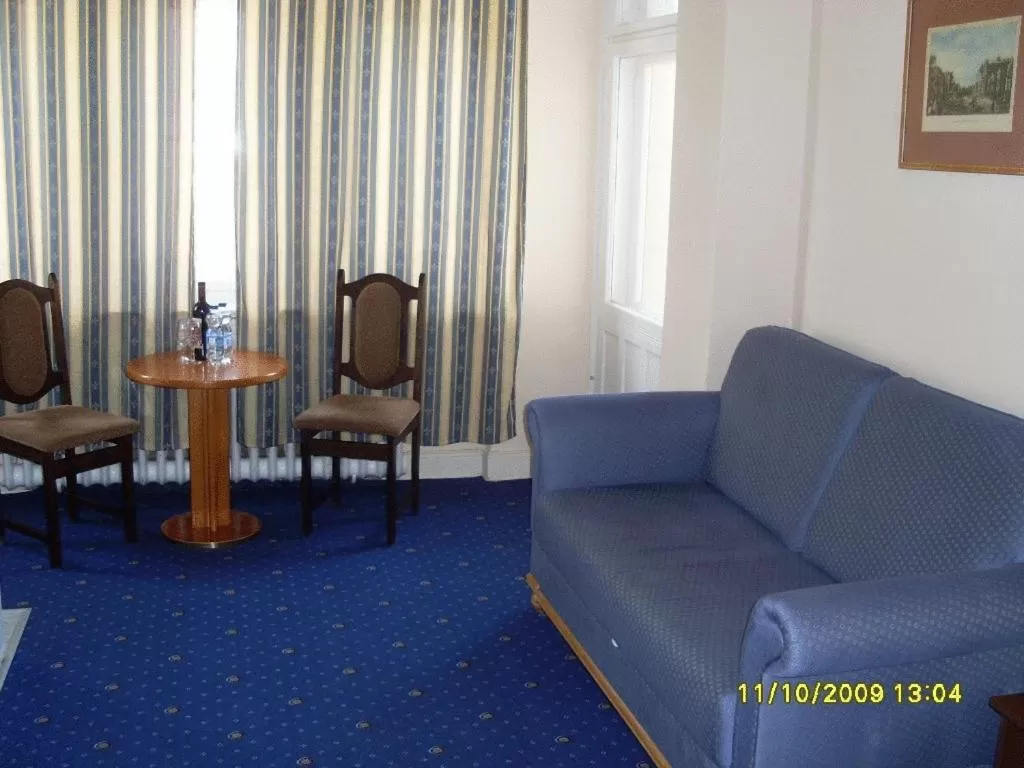 Seating area in Ark am Hauptbahnhof