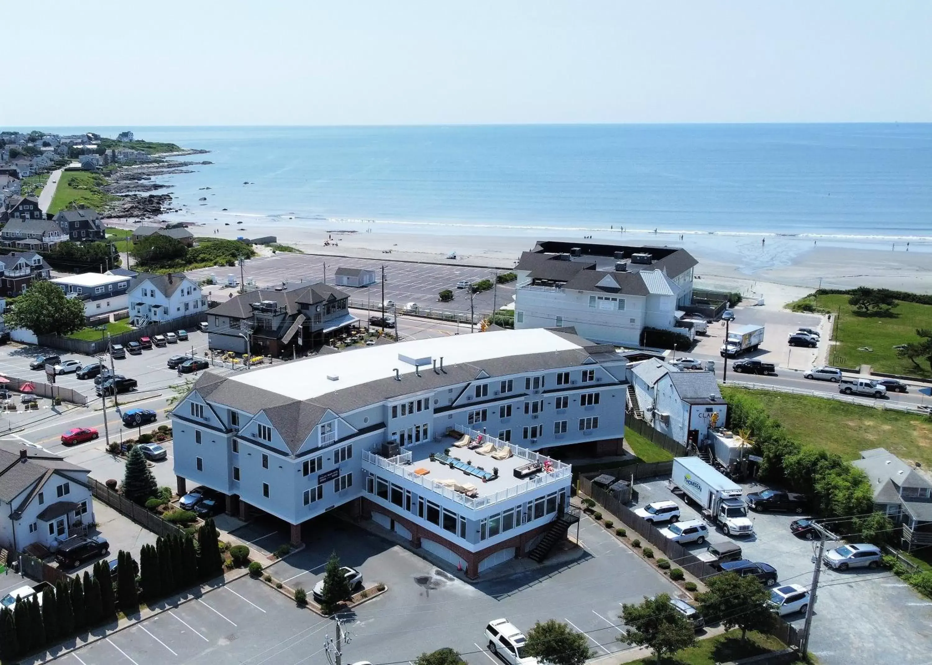 Property building, Bird's-eye View in Atlantic Beach Hotel Newport
