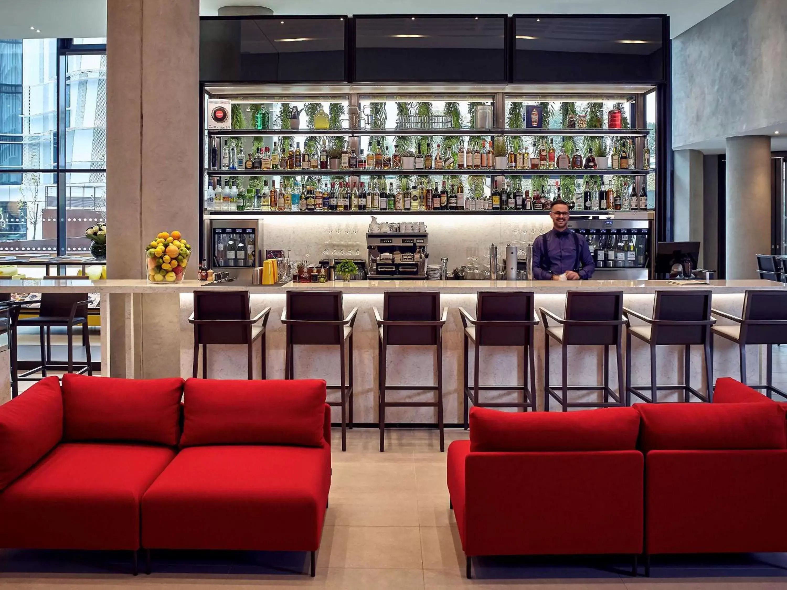 Lounge or bar, Lounge/Bar in Pullman Paris Roissy Cdg Airport