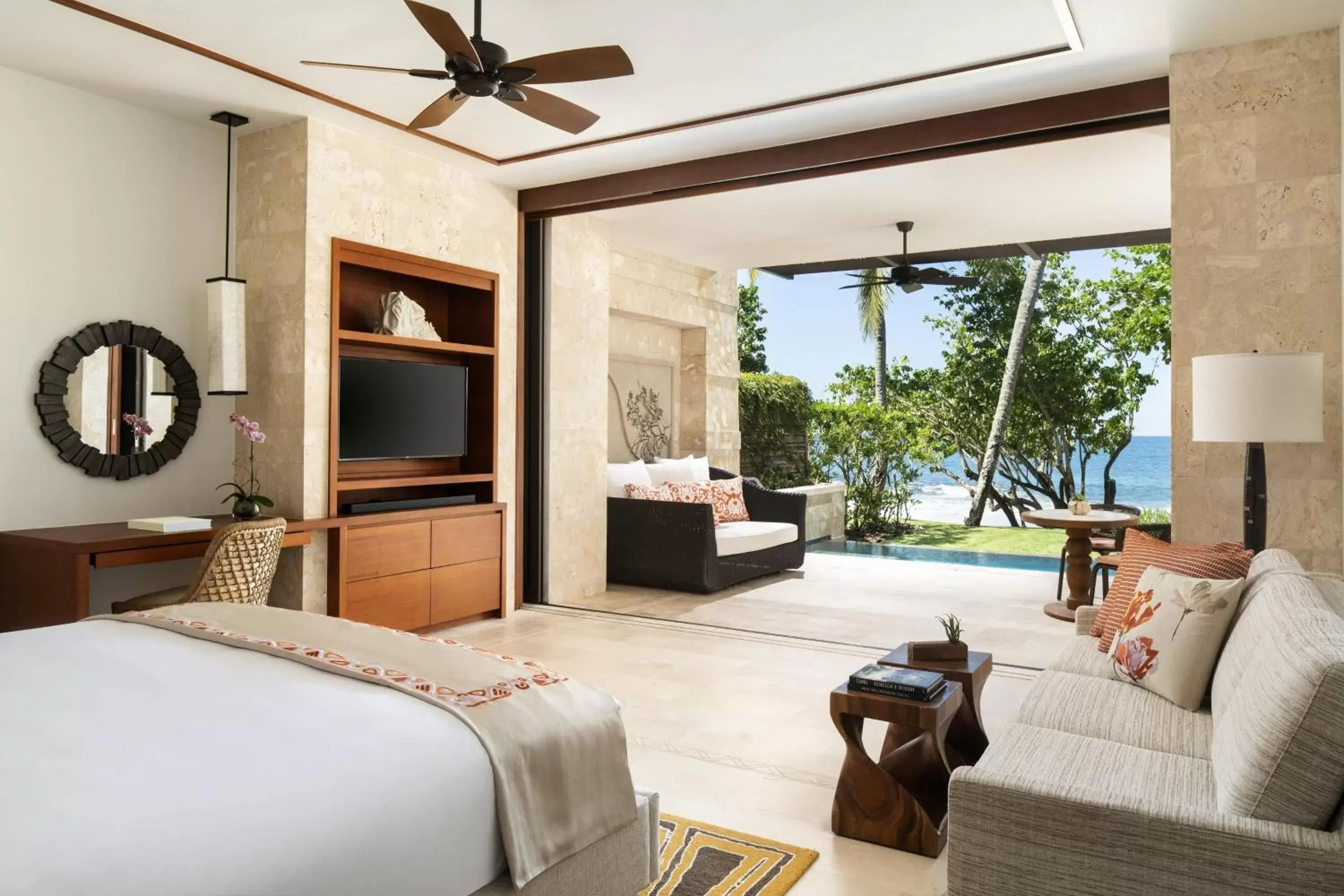 Bedroom, TV/Entertainment Center in Dorado Beach, a Ritz-Carlton Reserve