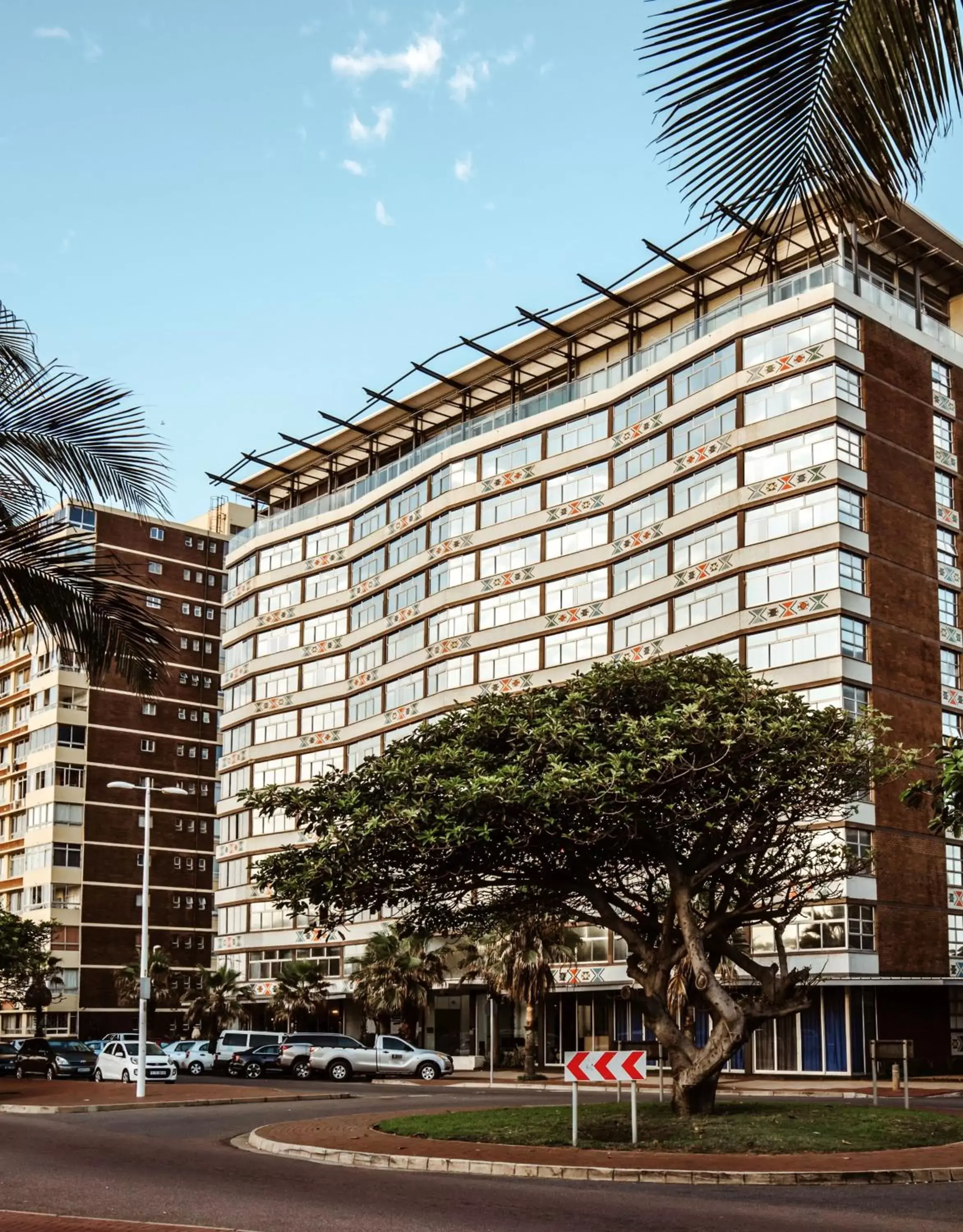 Facade/entrance, Property Building in Belaire Suites Hotel