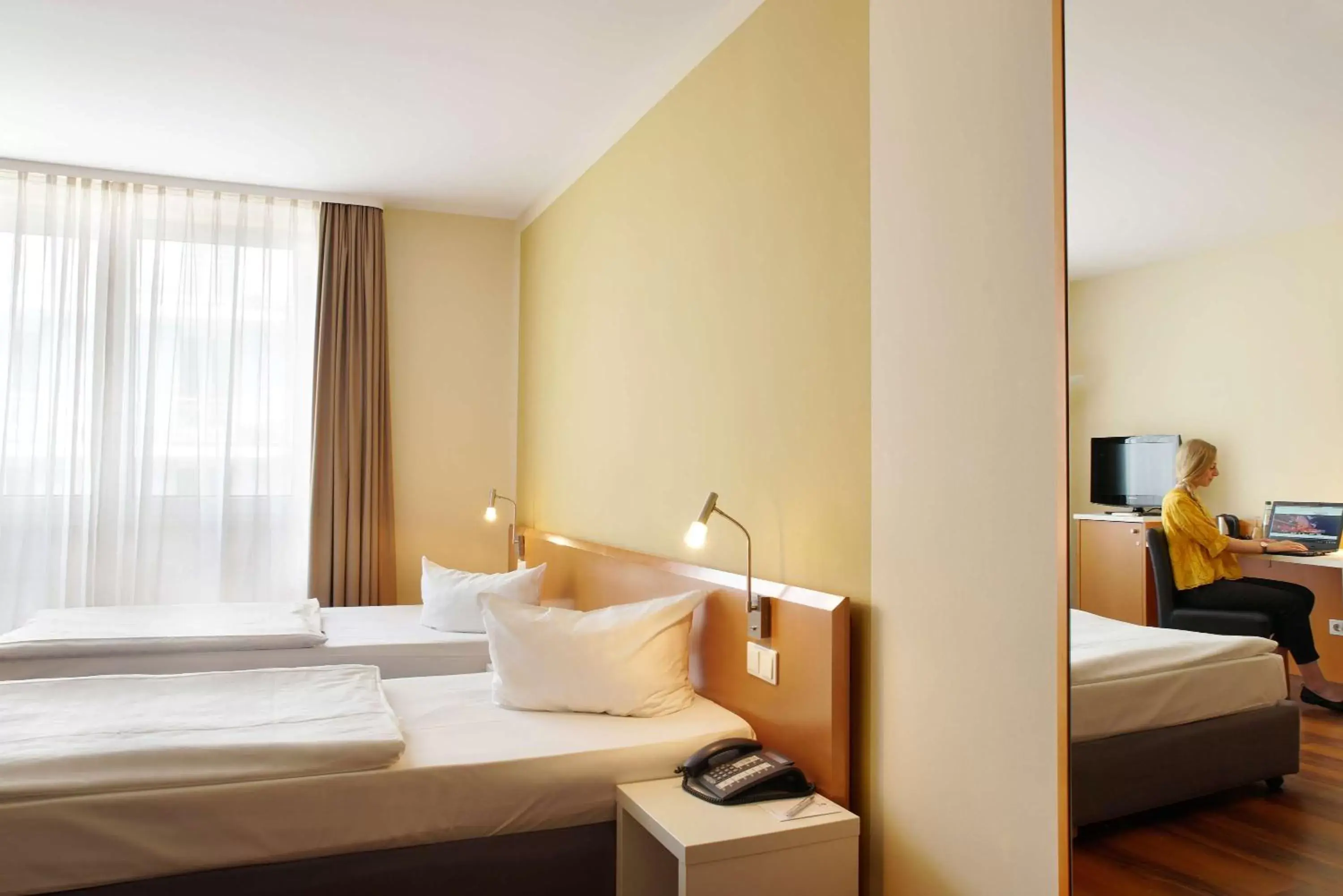 Bedroom, Bed in Best Western Macrander Hotel Dresden