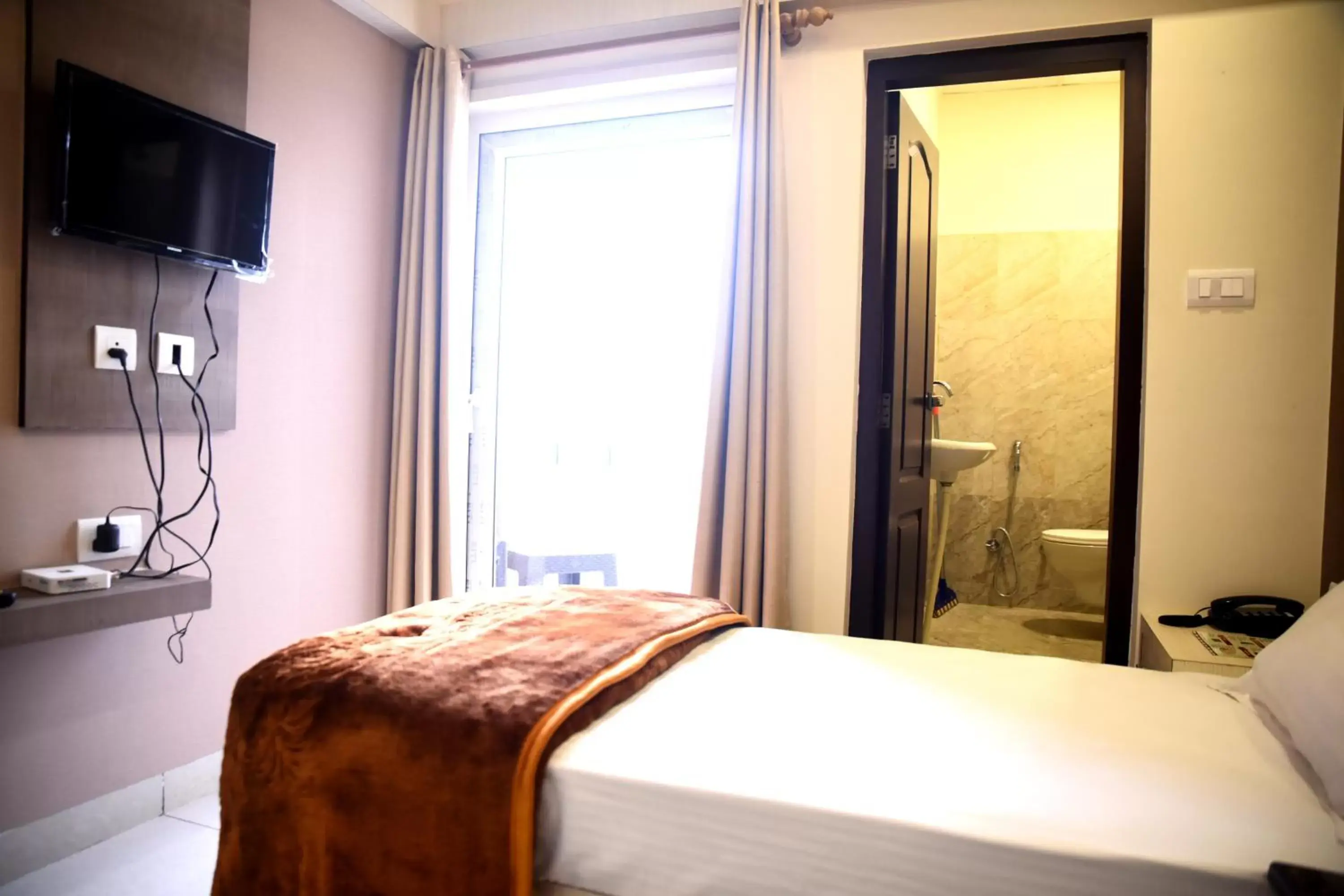 Photo of the whole room in Hotel Silver Palace Photo of the whole room in Hotel Silver Palace