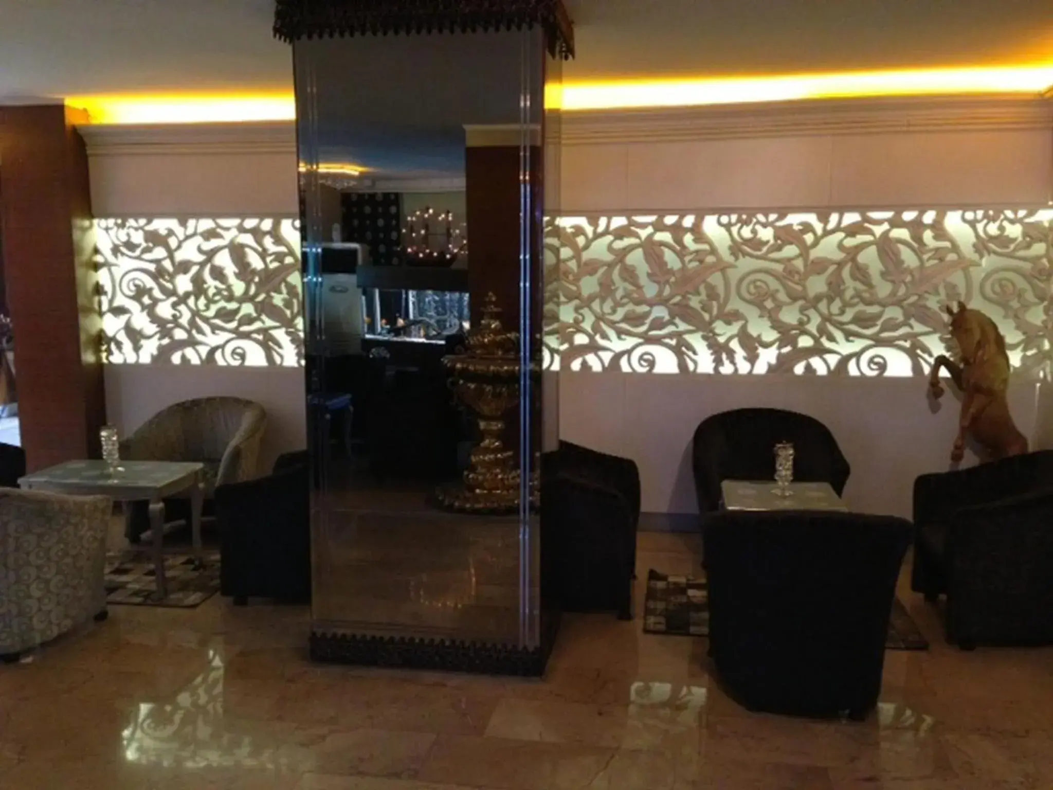 Lounge or bar, Lobby/Reception in Maya Hotel