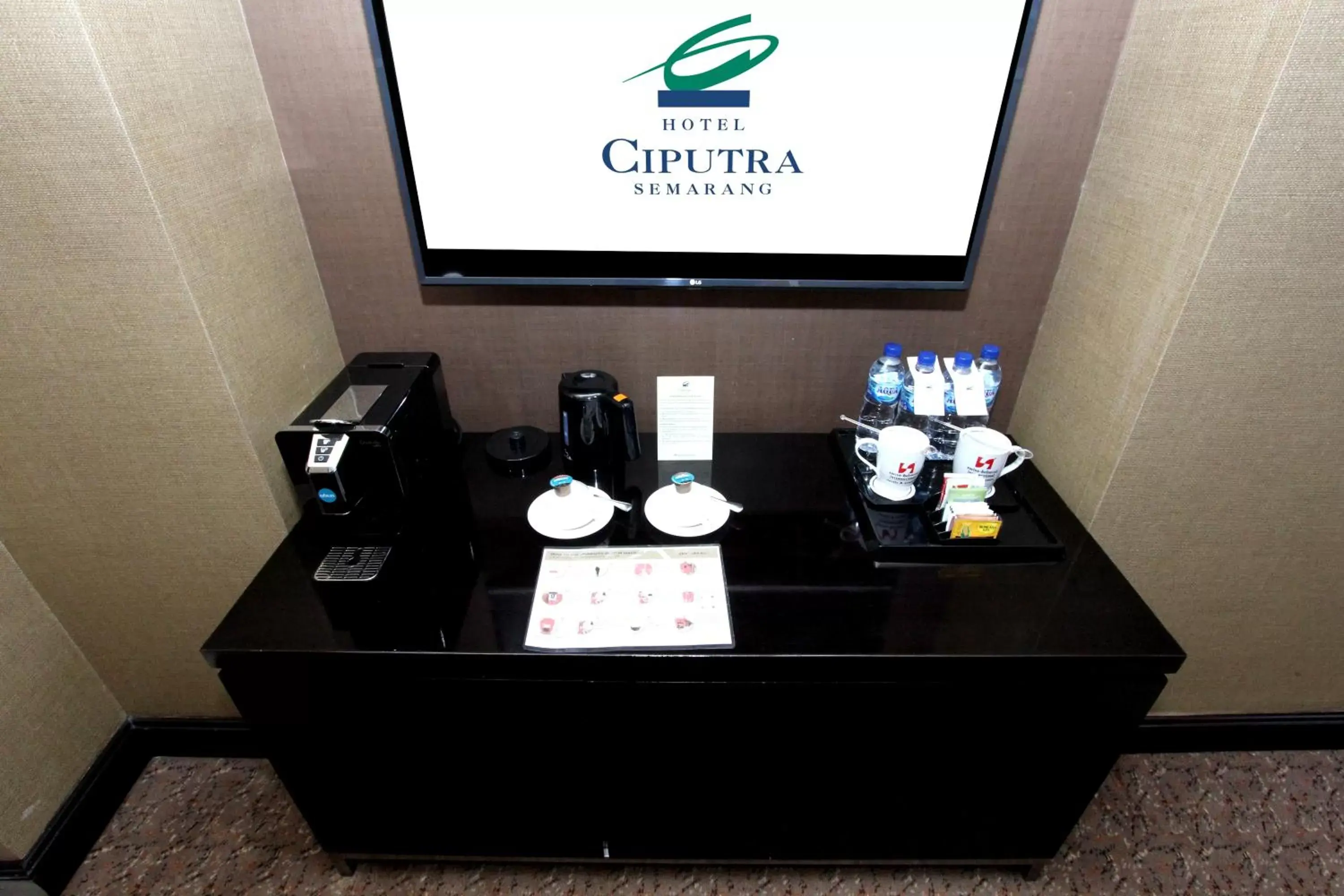 Coffee/tea facilities in Hotel Ciputra Semarang managed by Swiss-Belhotel International