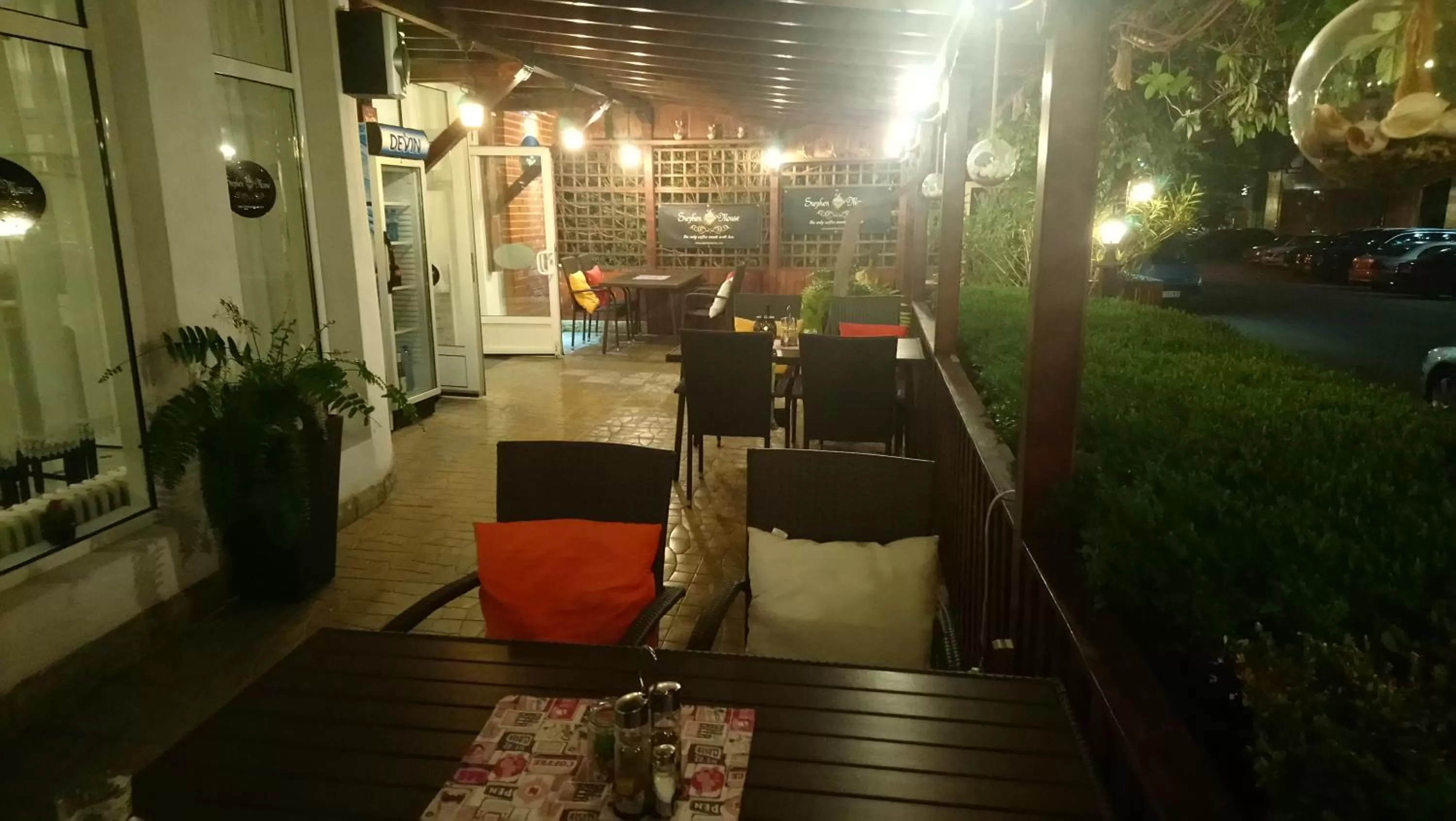 Patio in Victoria Family Hotel