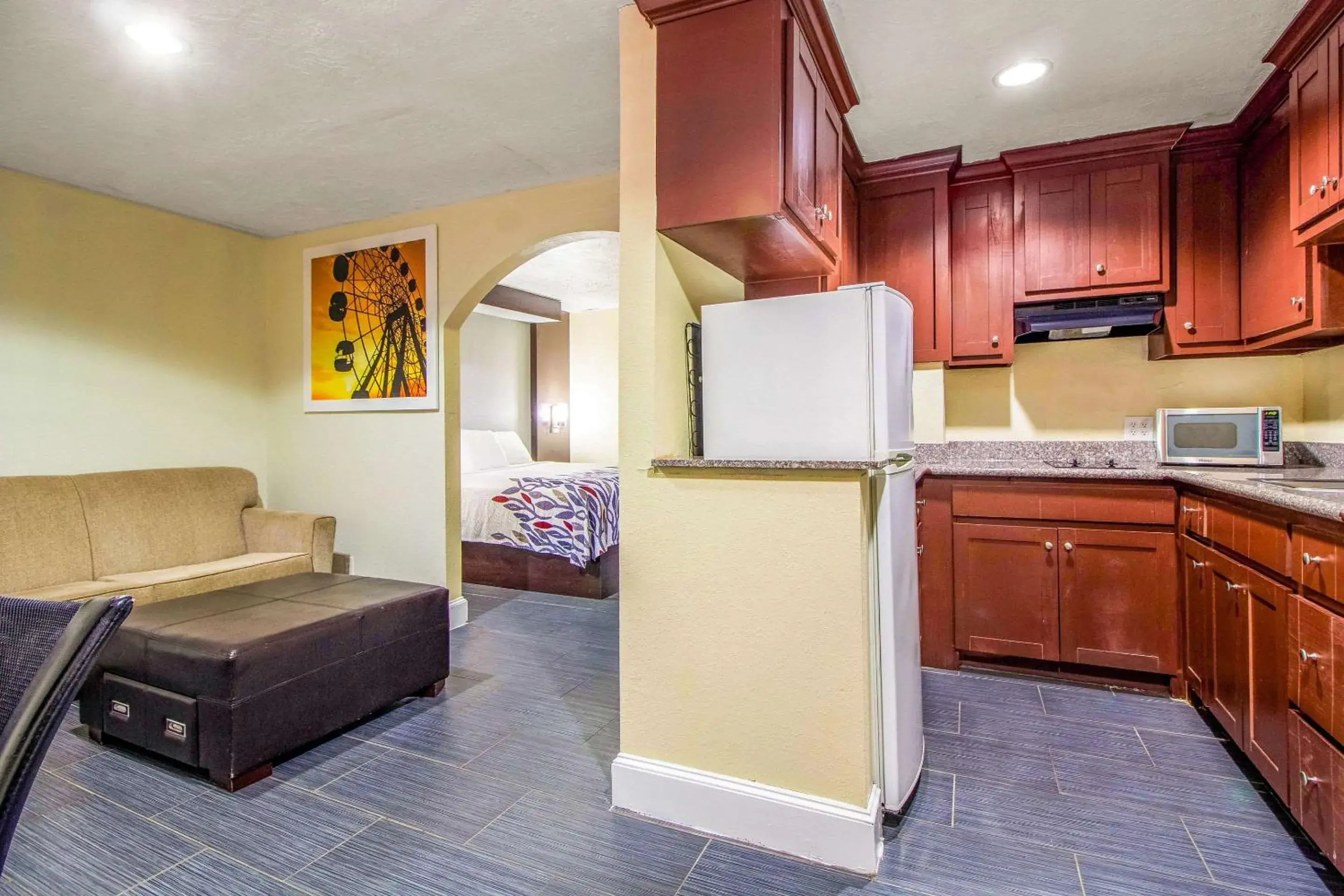 Photo of the whole room in Rodeway Inn & Suites Houston near Medical Center Photo of the whole room in Rodeway Inn & Suites Houston near Medical Center