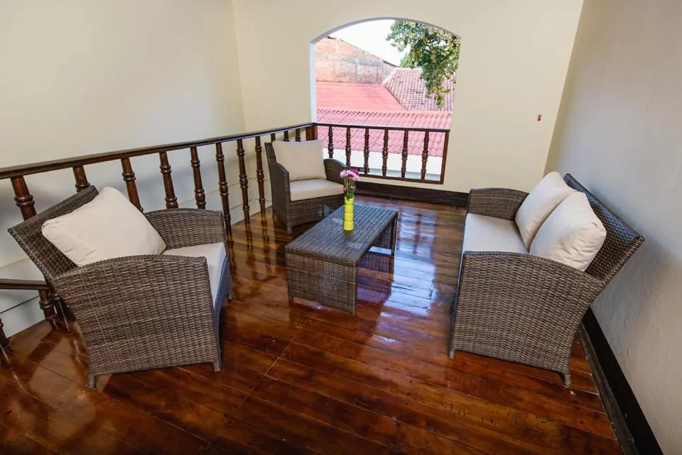 Seating area in Hotel Flor De Sarta