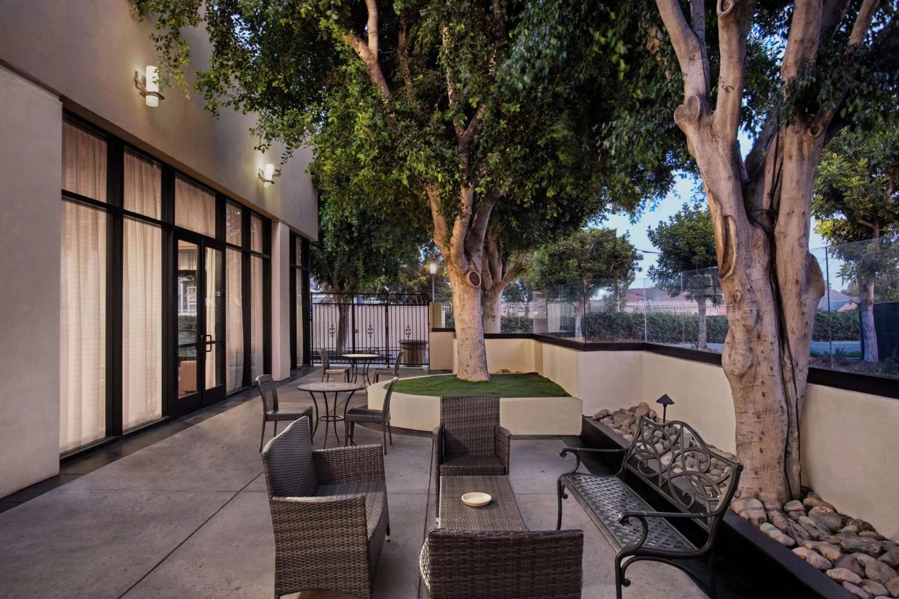 Patio in DoubleTree by Hilton Los Angeles Norwalk