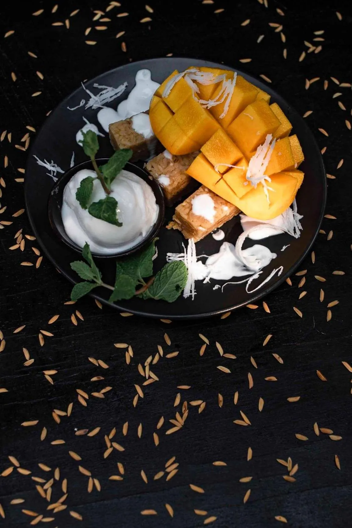 Restaurant/places to eat in Montra Nivesha Residence