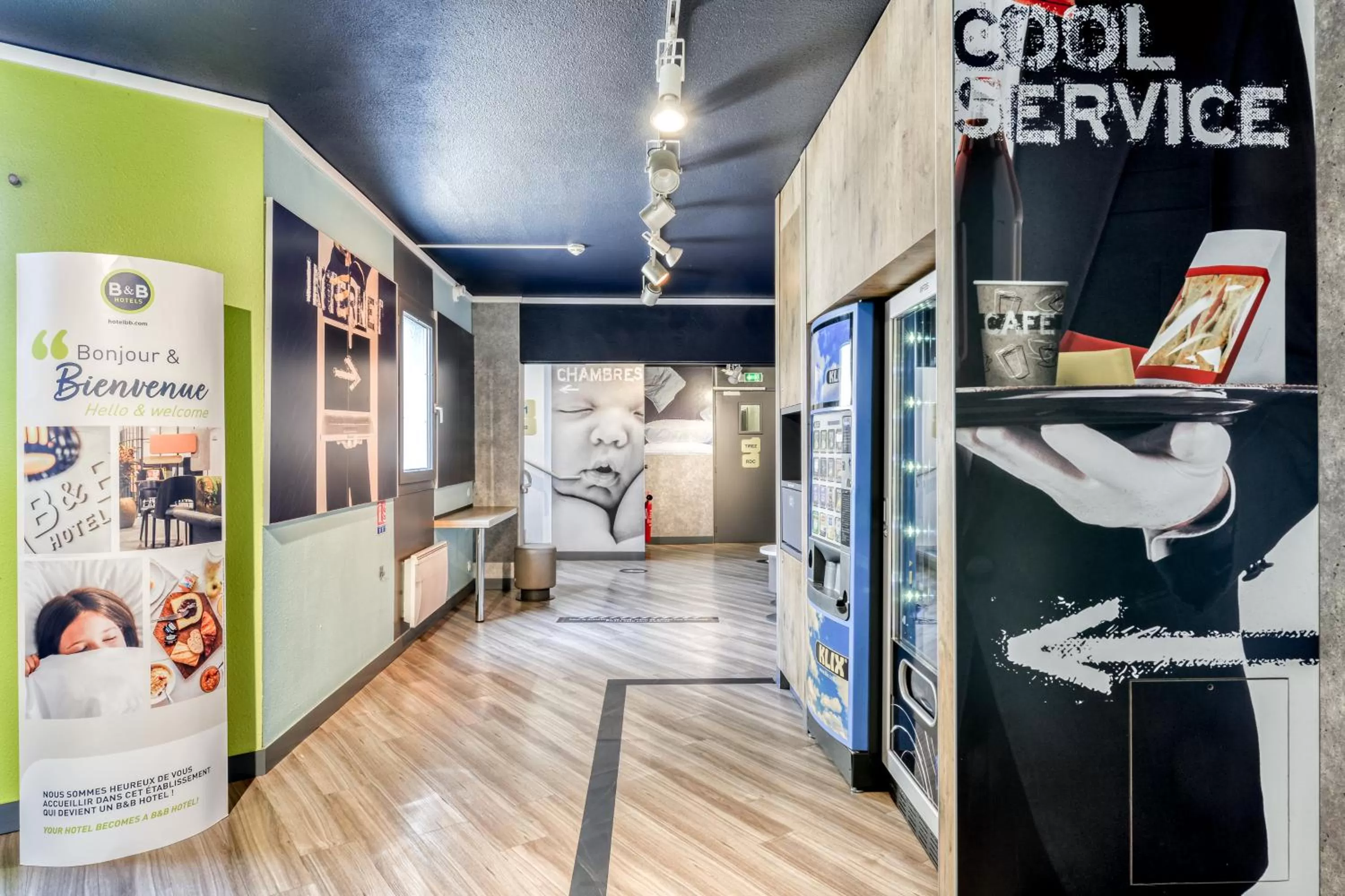 Lobby or reception in B&B HOTEL Montpellier Sud Lattes