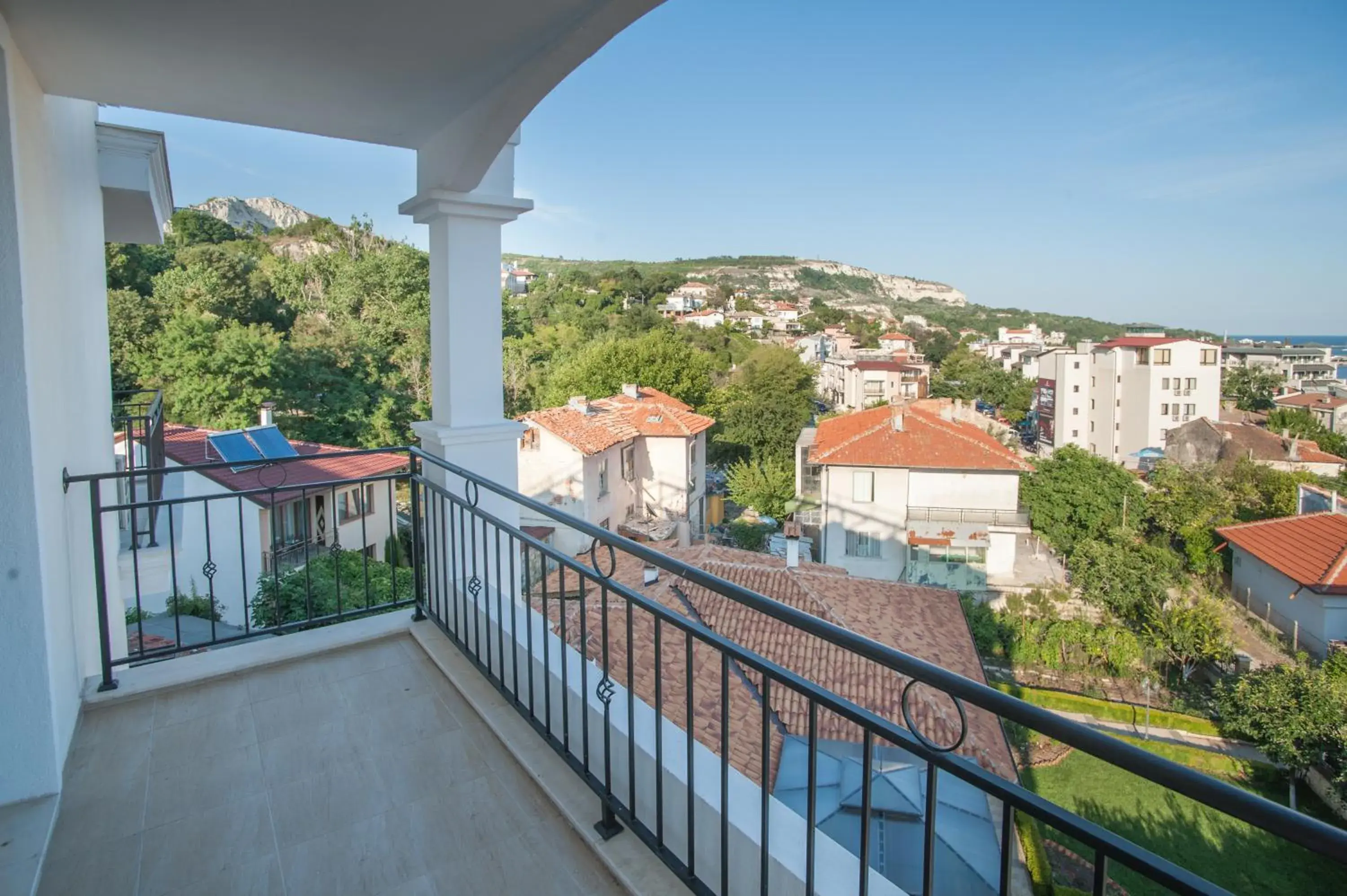 View (from property/room), Balcony/Terrace in Hotel Samara