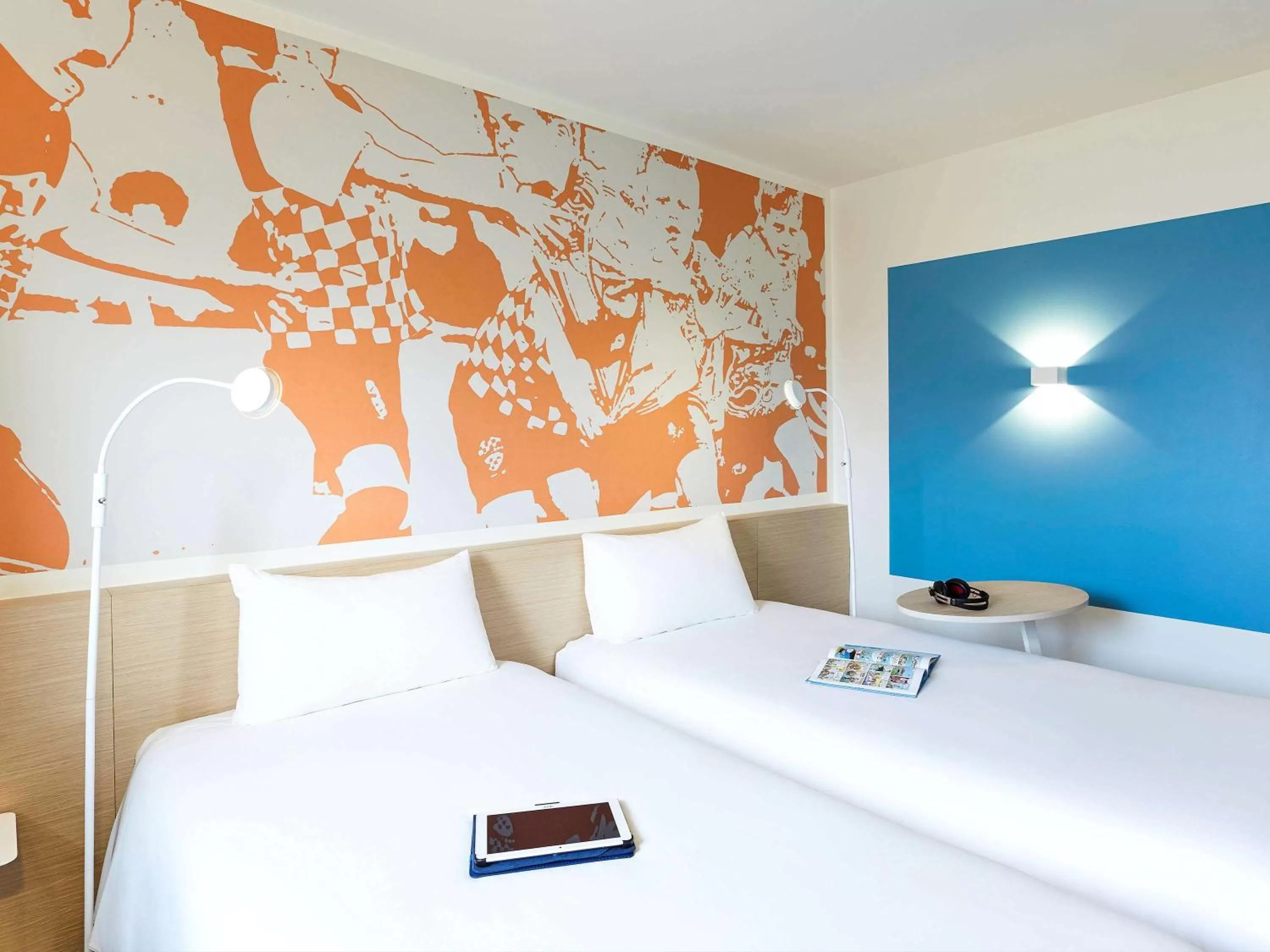 Photo of the whole room, Bed in ibis Styles Toulouse Nord Sesquieres